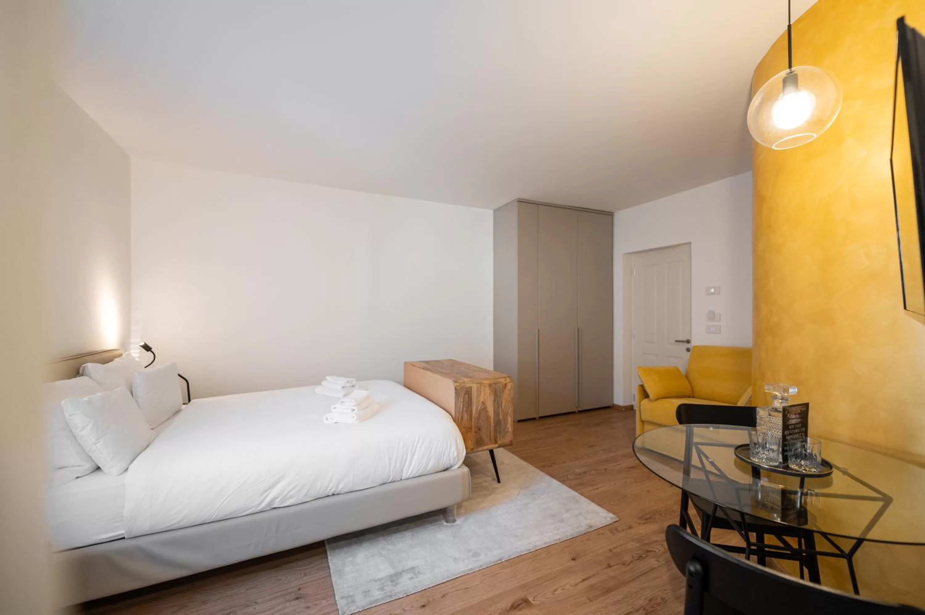 Photo of the whole room, Bed in Guesthouse diWINE