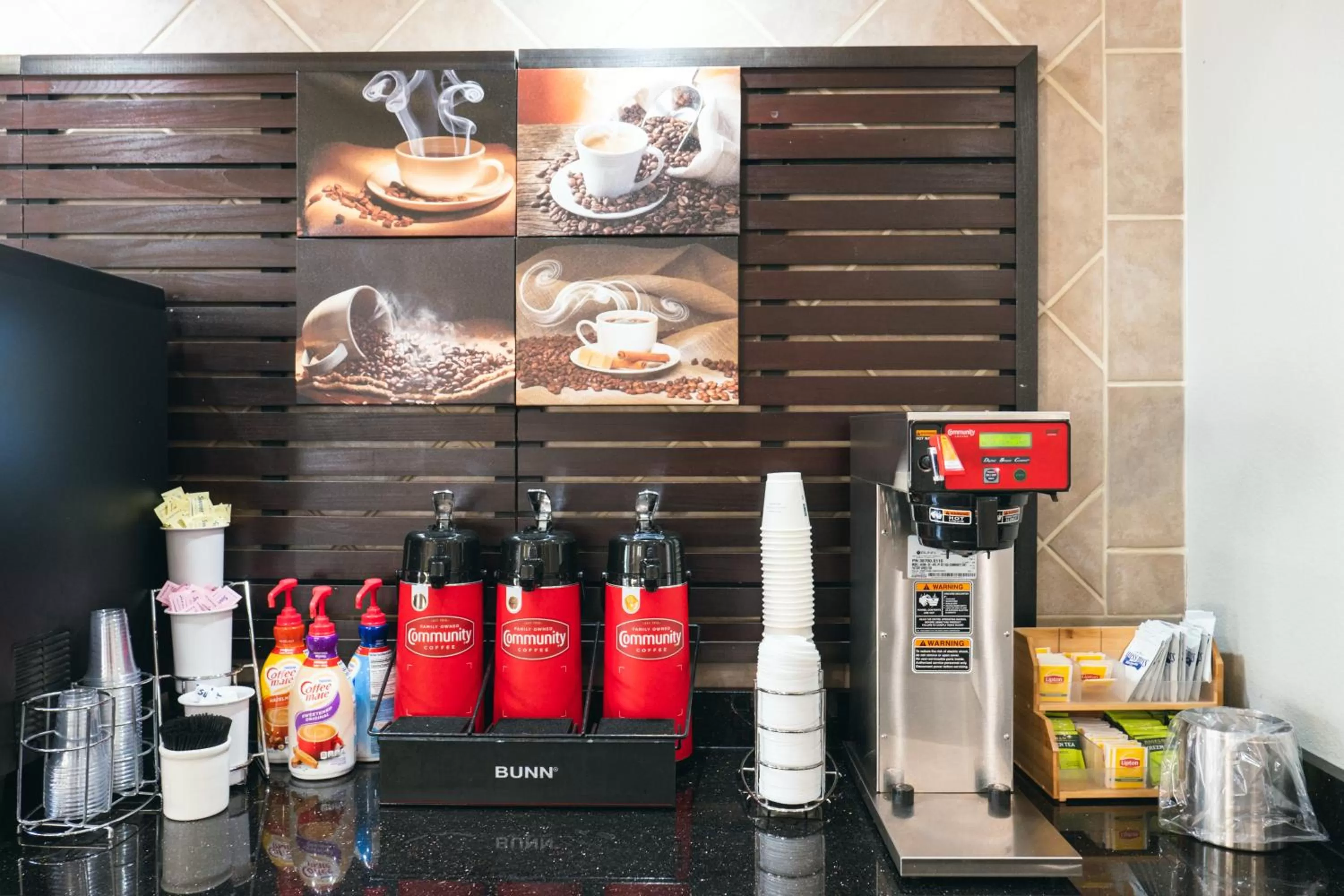 Coffee/Tea Facilities in BAYMONT BY WYNDHAM
