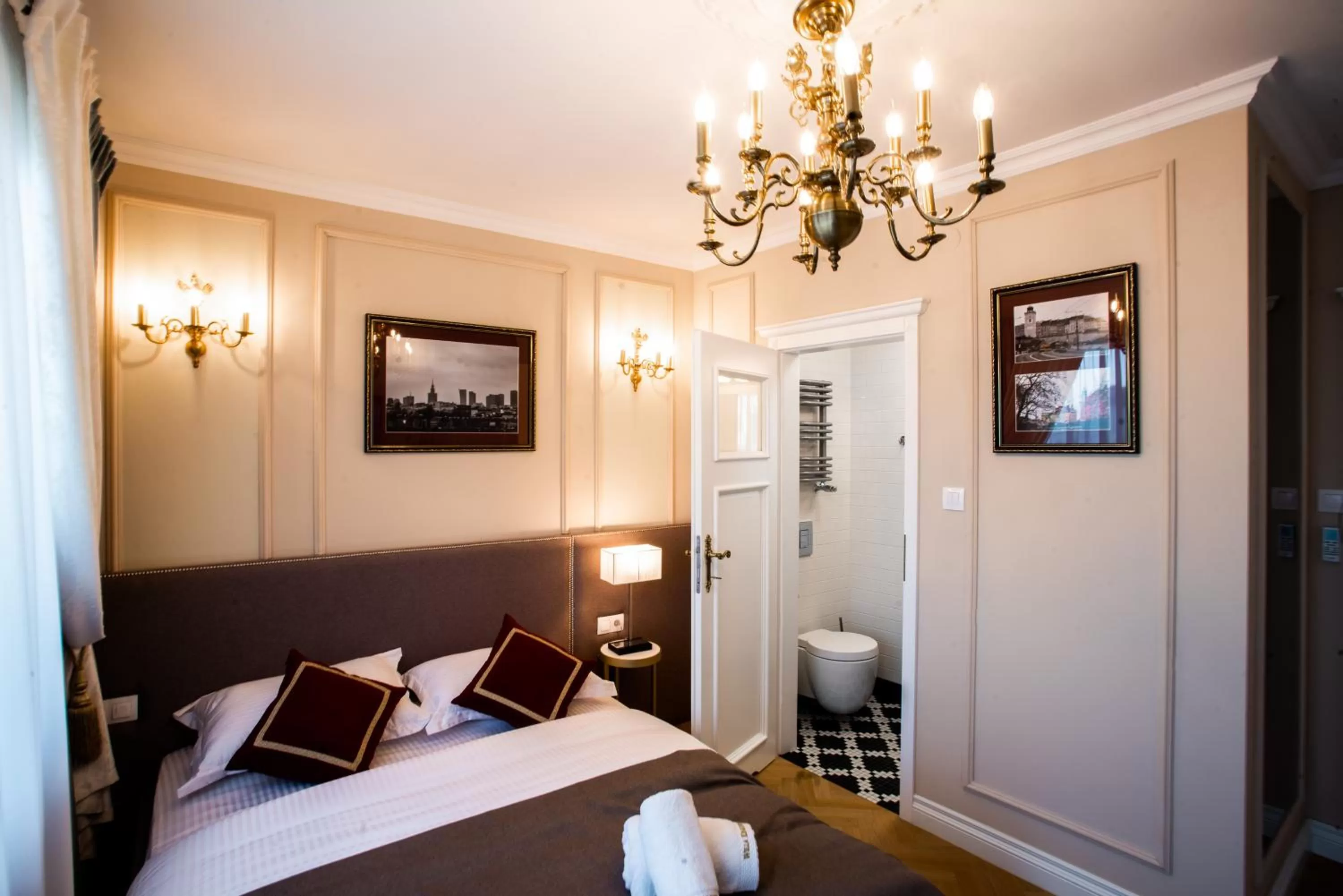 Property building, Bed in Willa Krakowska