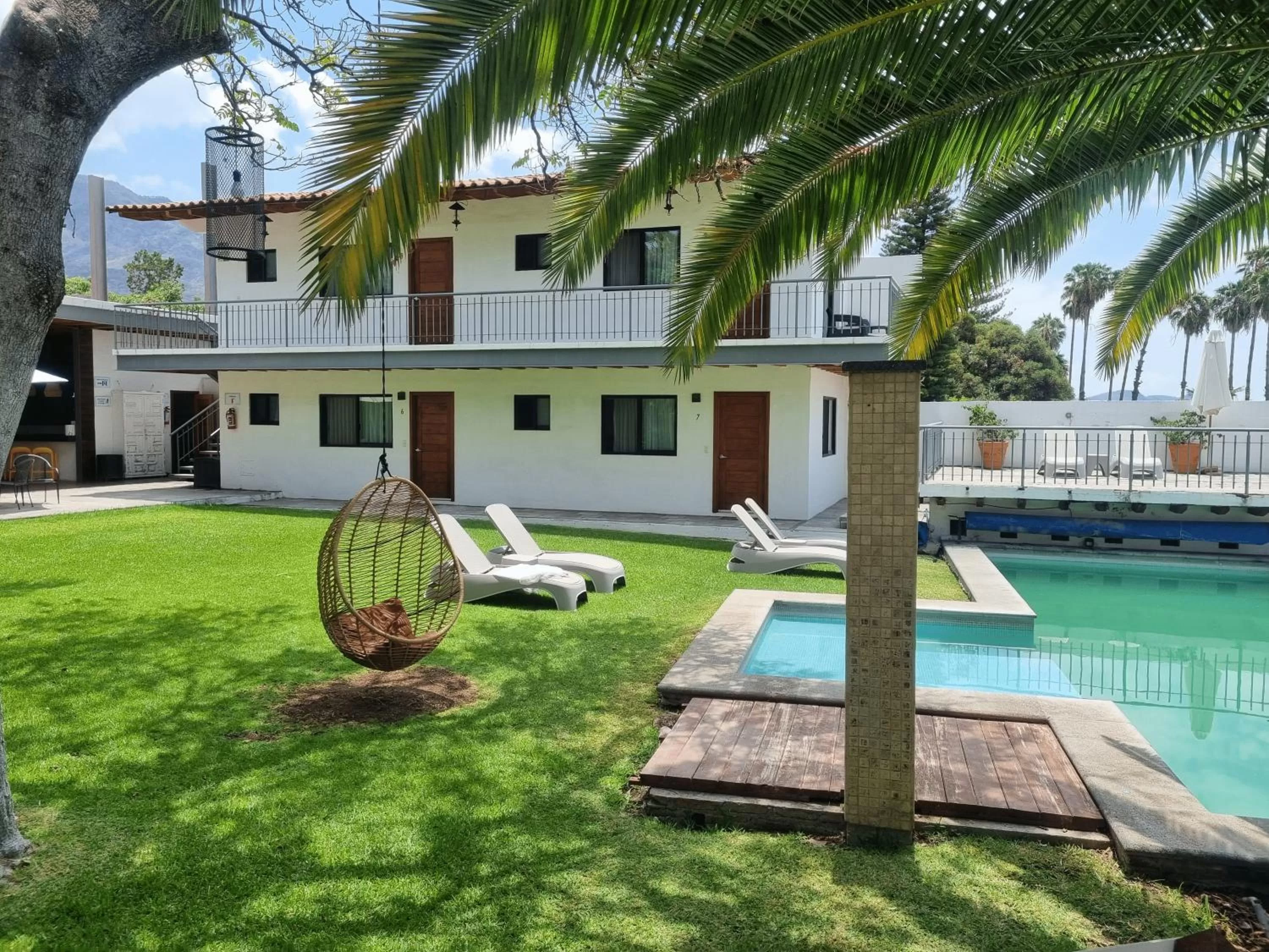 Swimming pool in Hotel La Ribereña