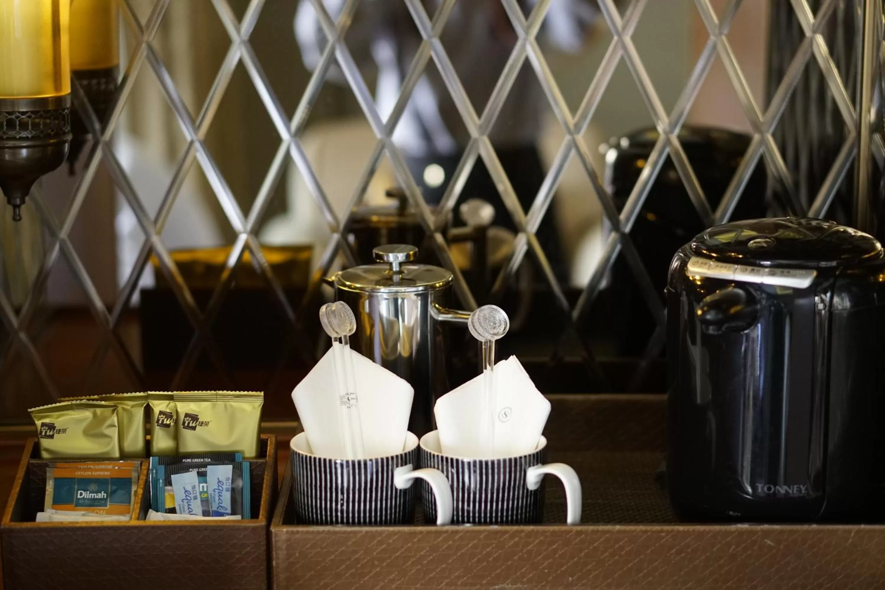 Coffee/tea facilities in Sheraton Qingyuan Lion Lake Resort