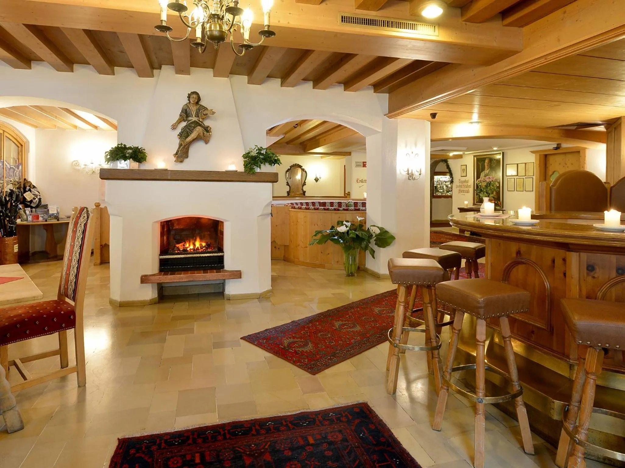 Lounge or bar in Alpenhotel Kramerwirt