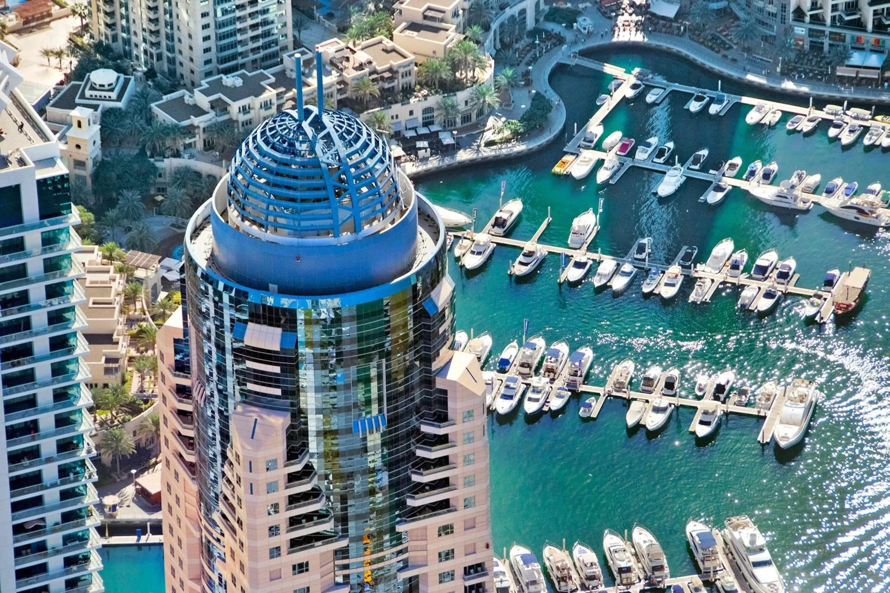 Property building in Dubai Marriott Harbour Hotel And Suites