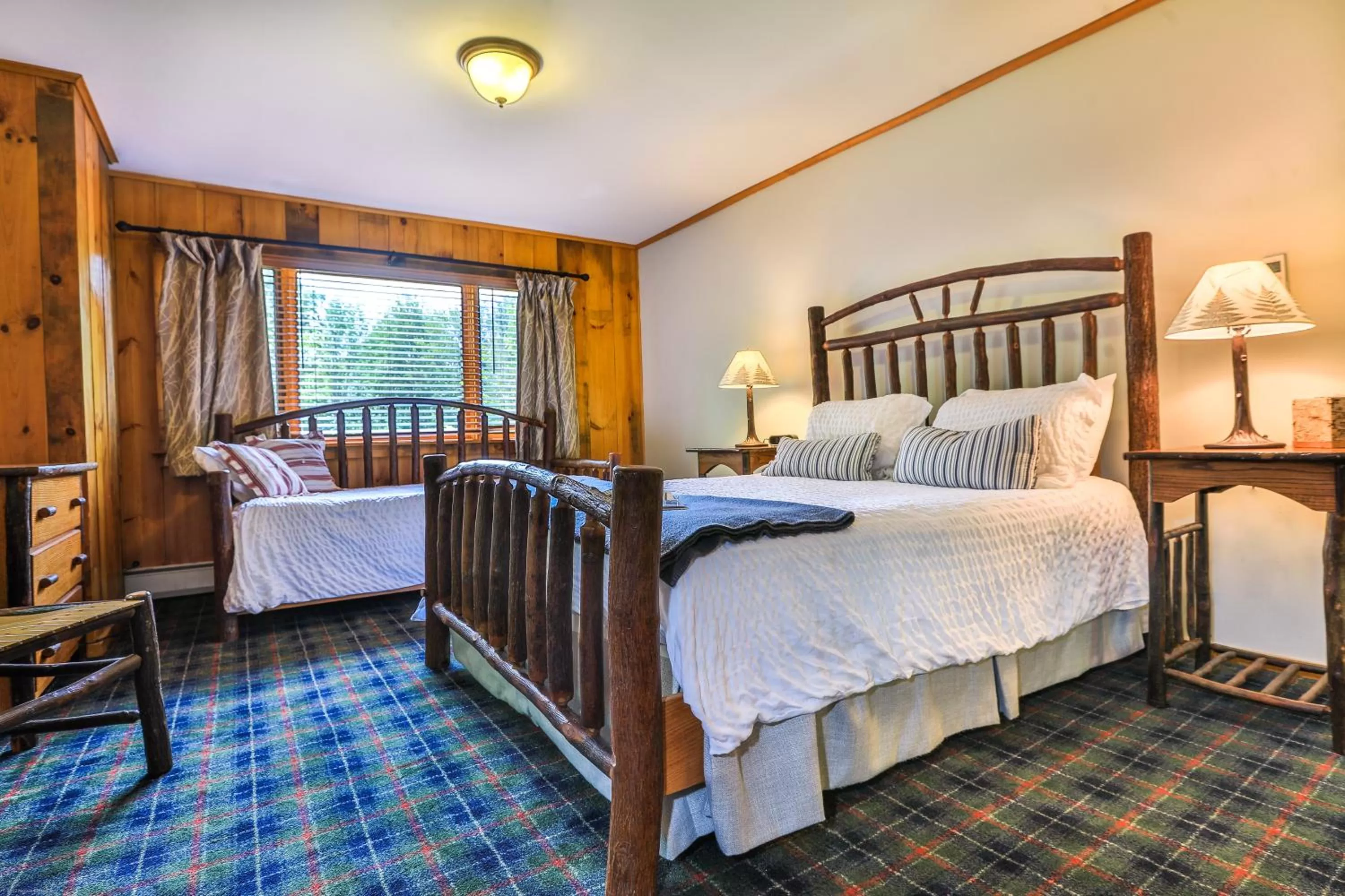 Bed in Garnet Hill Lodge