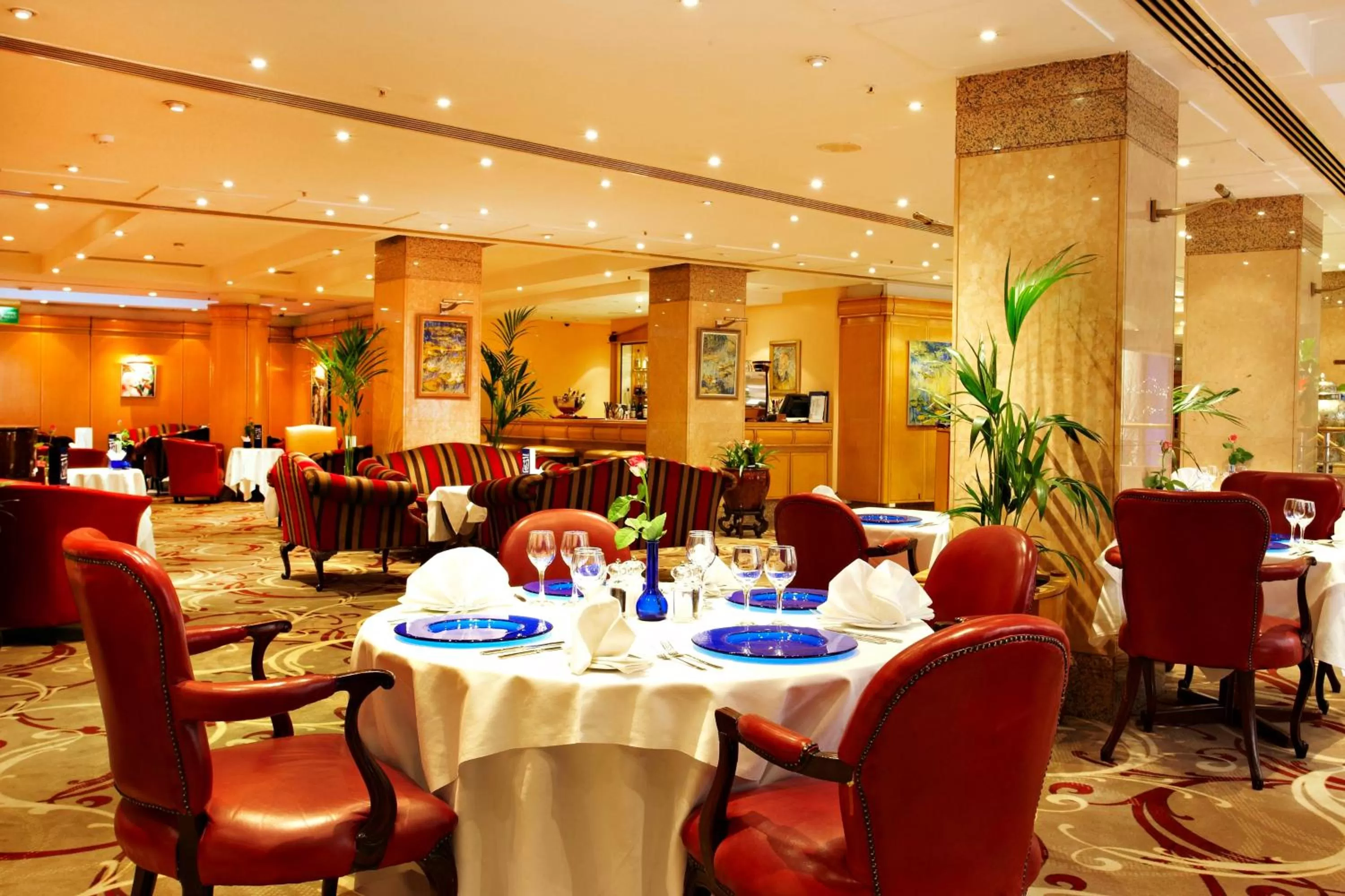 Restaurant/places to eat in Washington Mayfair Hotel