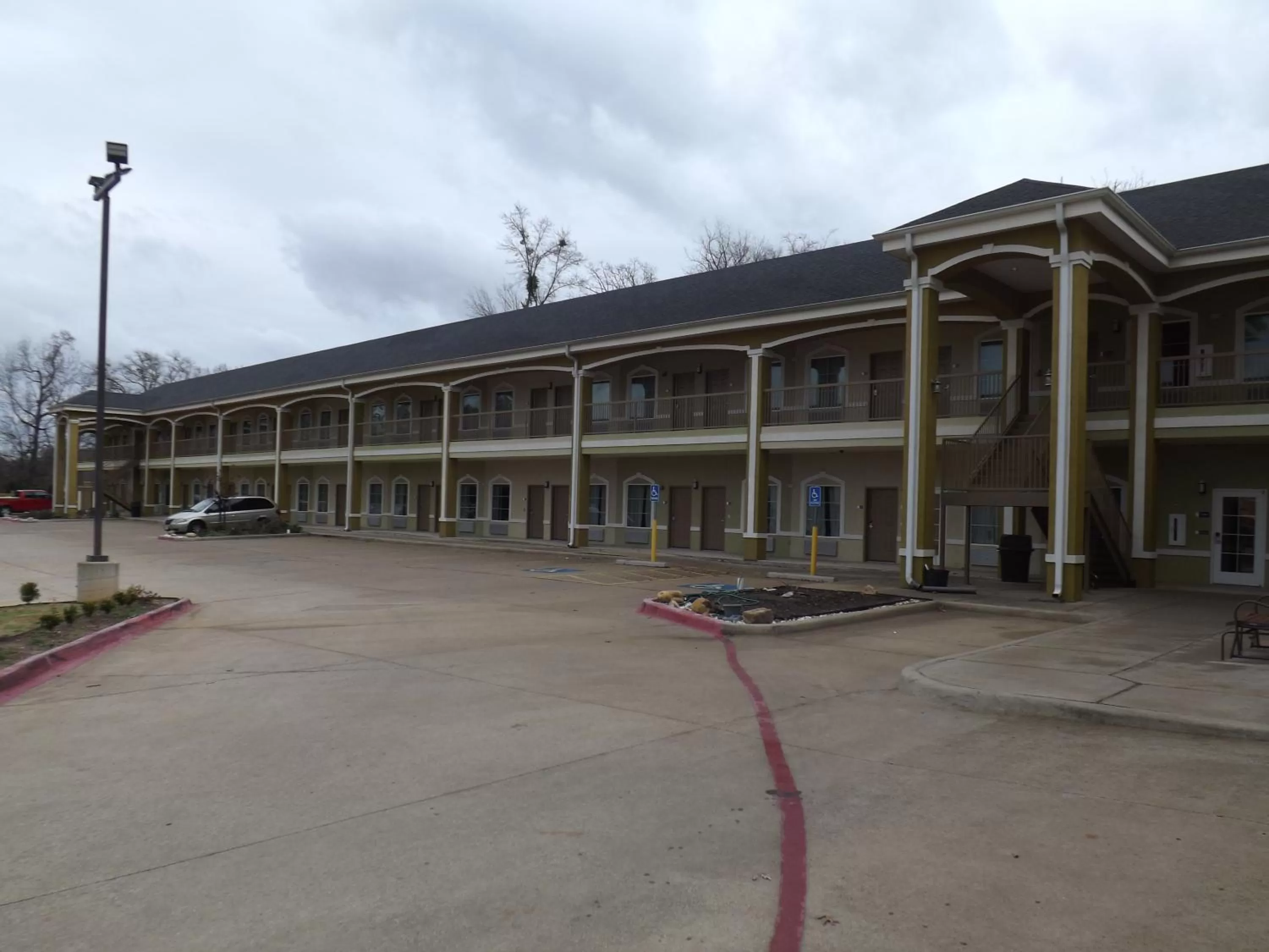 Property building in SSunriser Inn