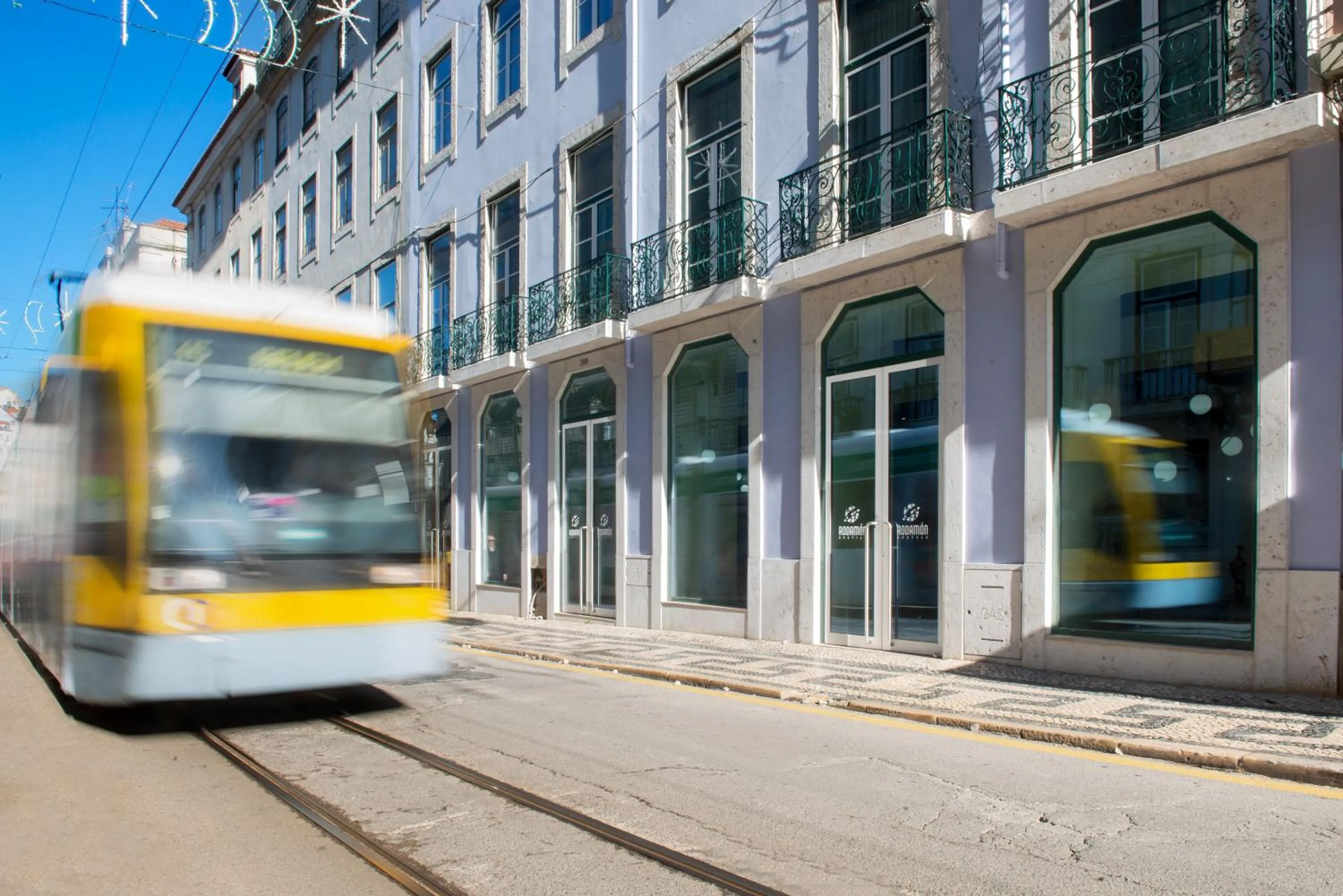 Property building in The Central House Lisbon Baixa