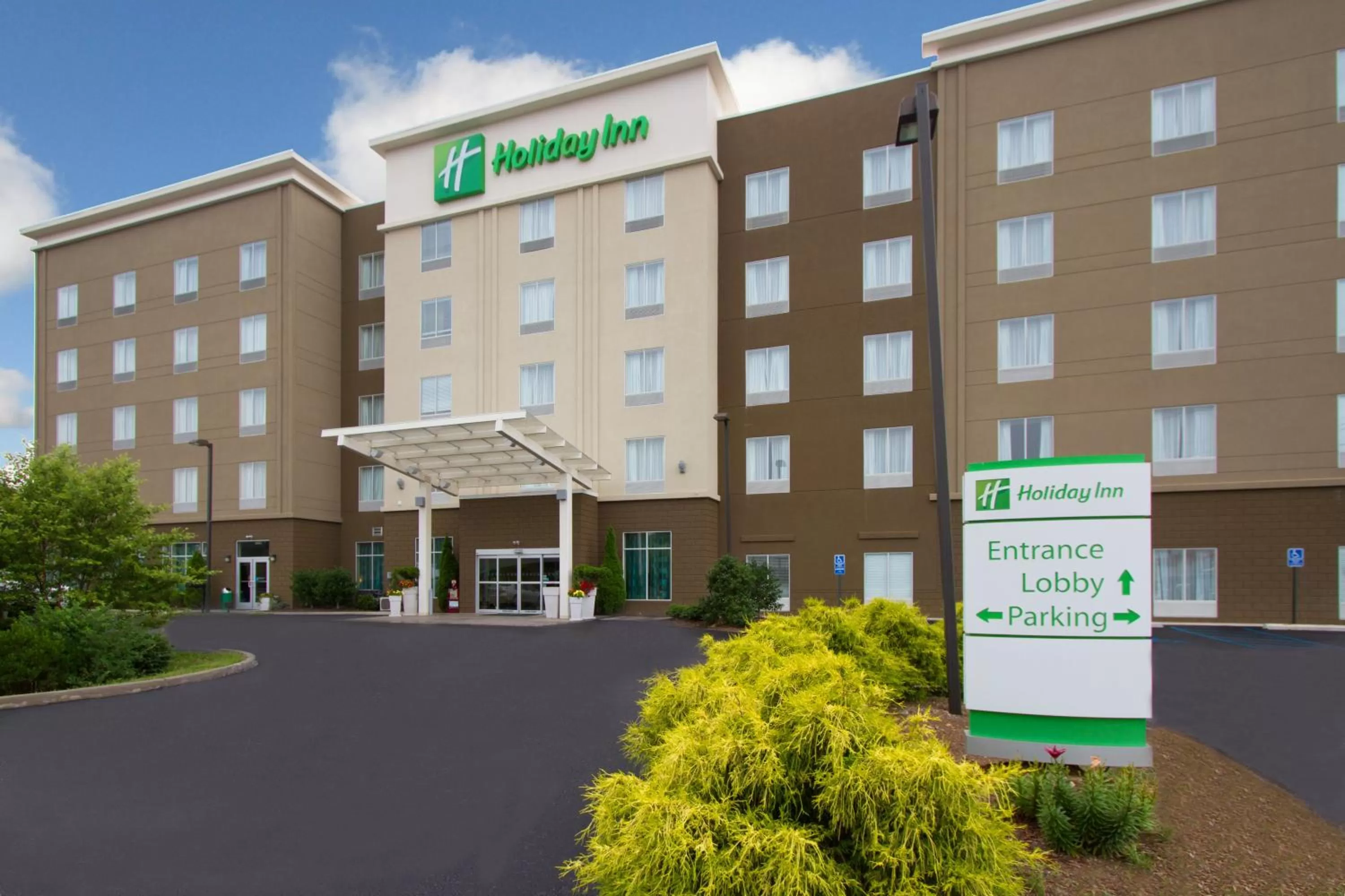 Property building in Holiday Inn Christiansburg Blacksburg by IHG
