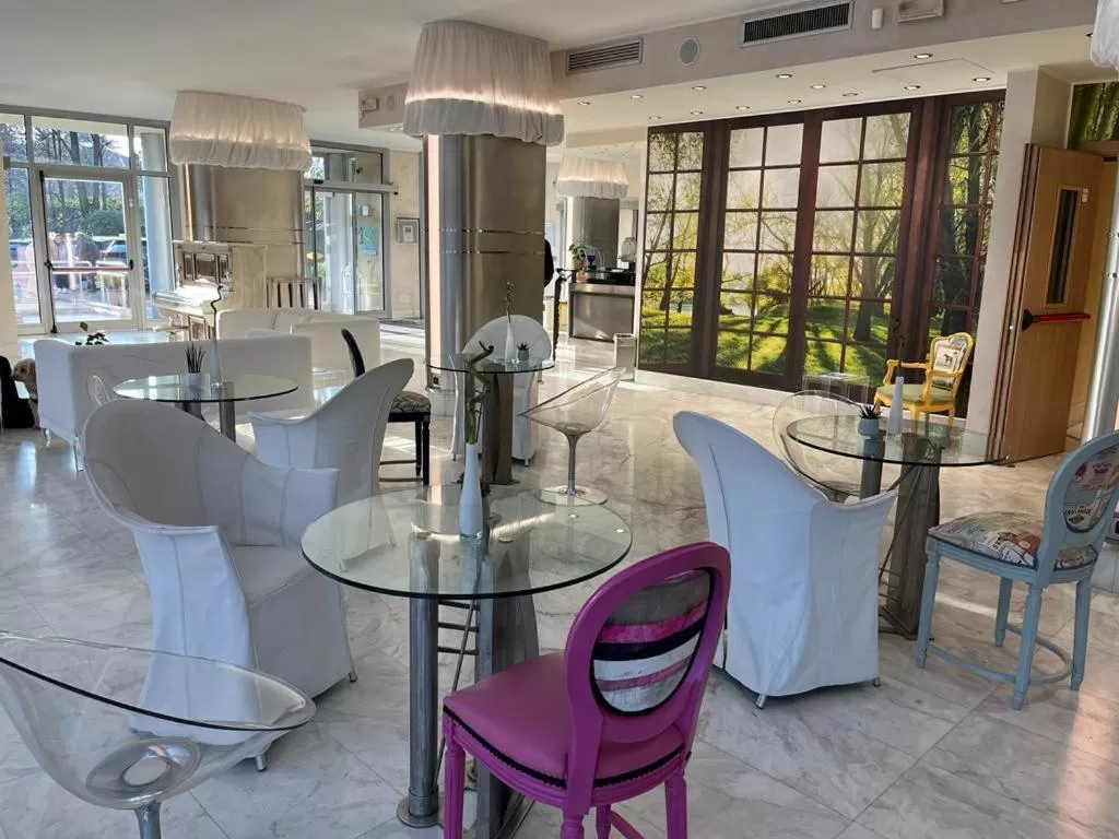 Lounge or bar in Hotel Sporting Brugherio