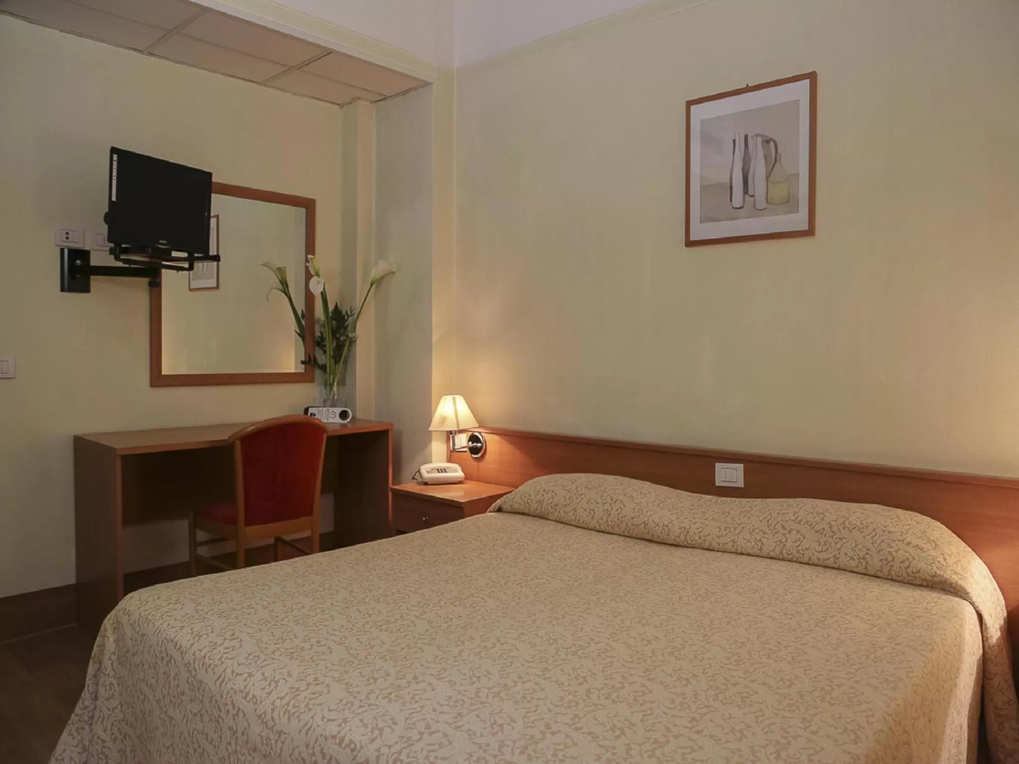 Photo of the whole room, Bed in Hotel Fortuna