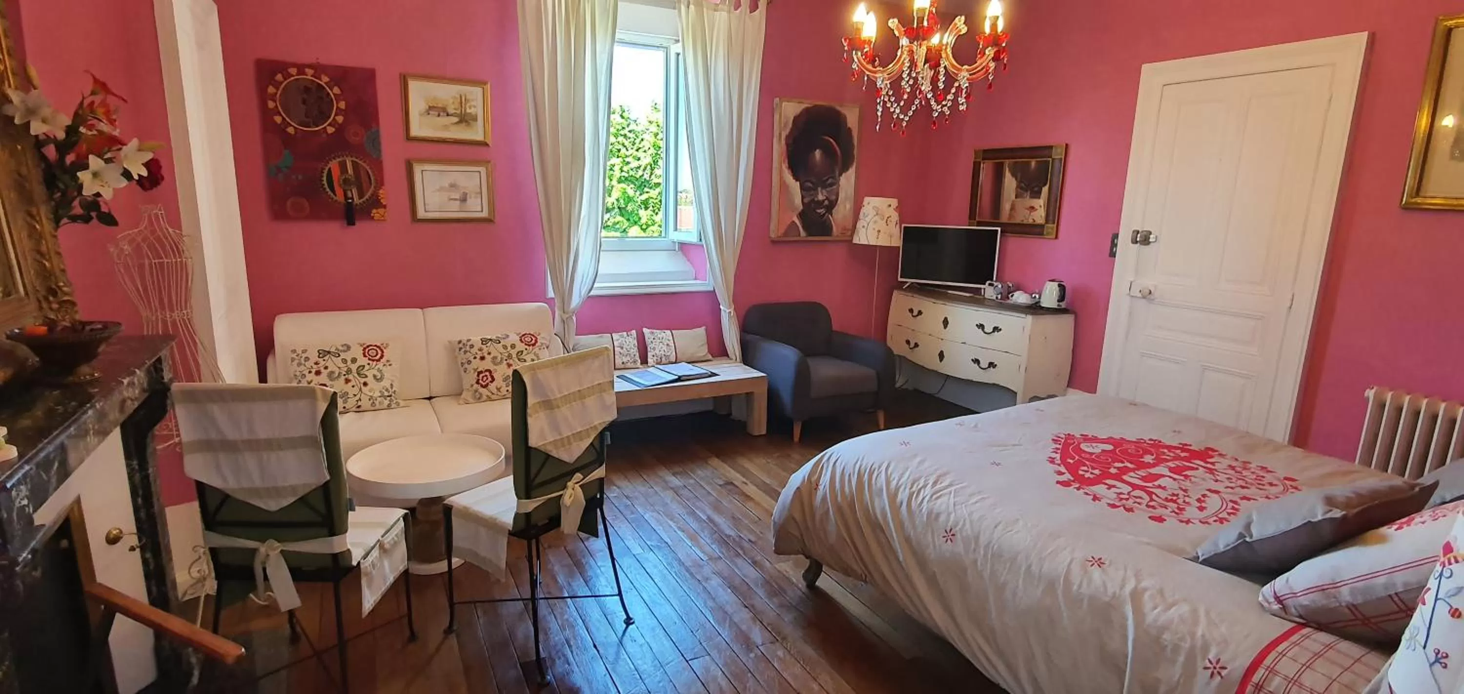 Bed in Villa Primerose