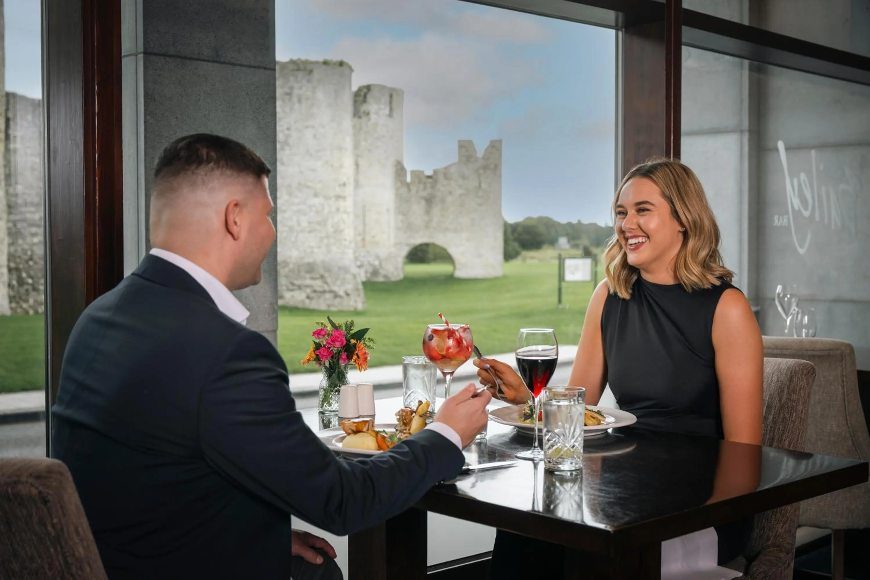 Restaurant/places to eat in Trim Castle Hotel