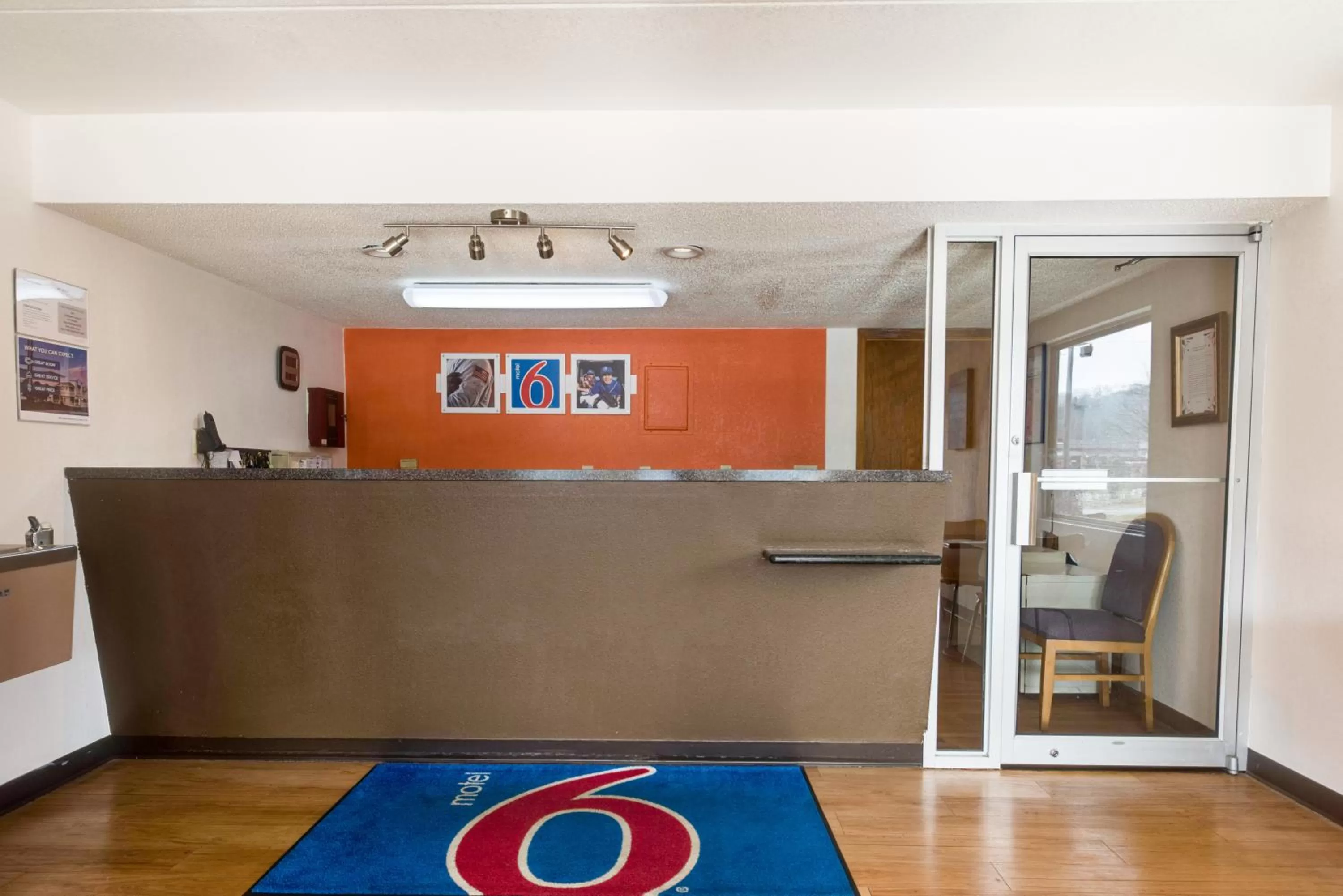 Lobby or reception in Motel 6-Kingston, TN