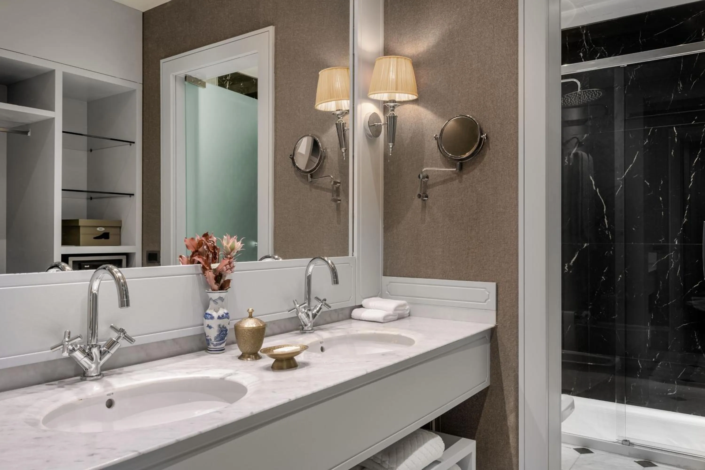 Bathroom in Santo Mauro, a Luxury Collection Hotel, Madrid