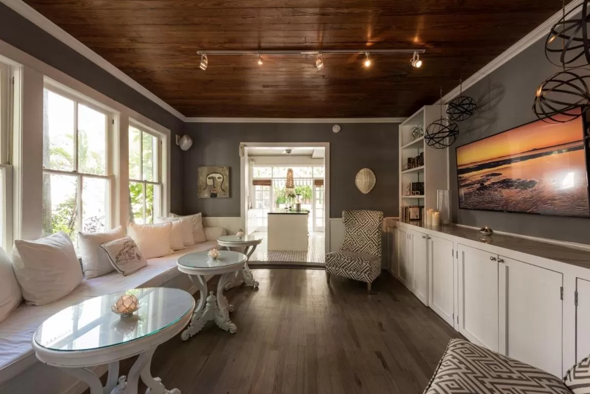 Living room in Alexander's Gay Lesbian Guesthouse (Adult Only 21+)