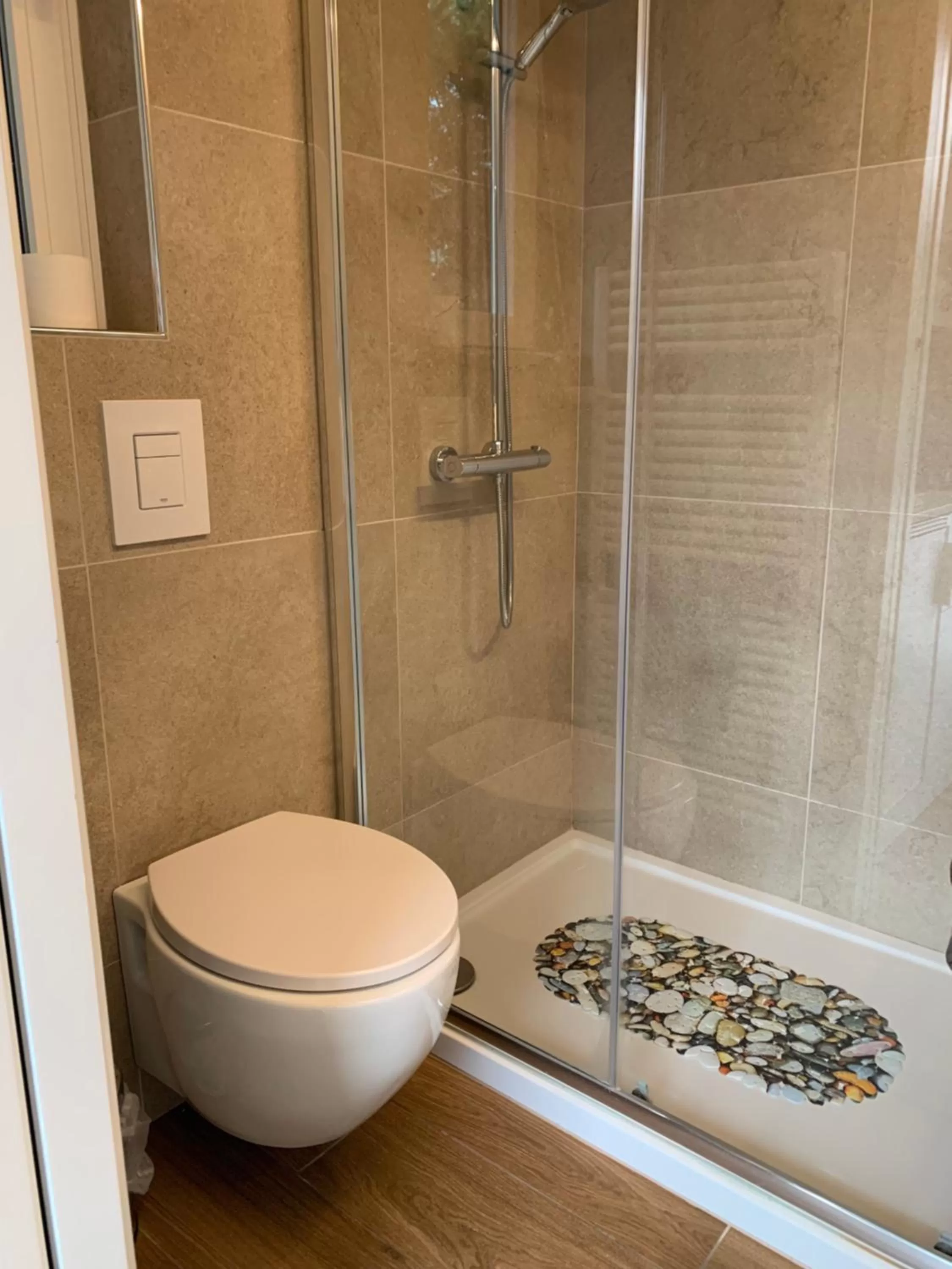 Toilet in CASABELLA-LAGO MAGGIORE