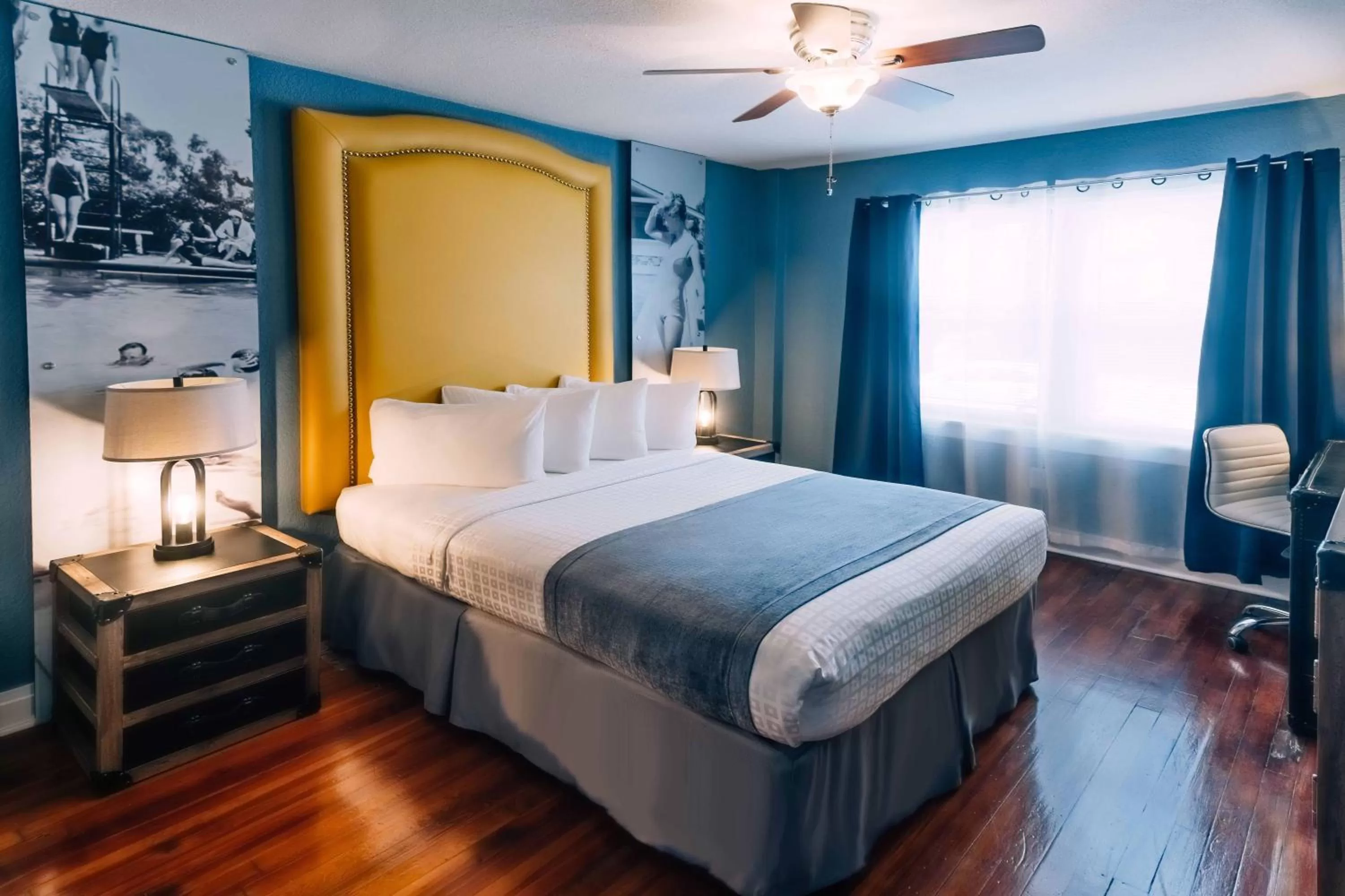 Bed in Hollander Hotel - Downtown St. Petersburg