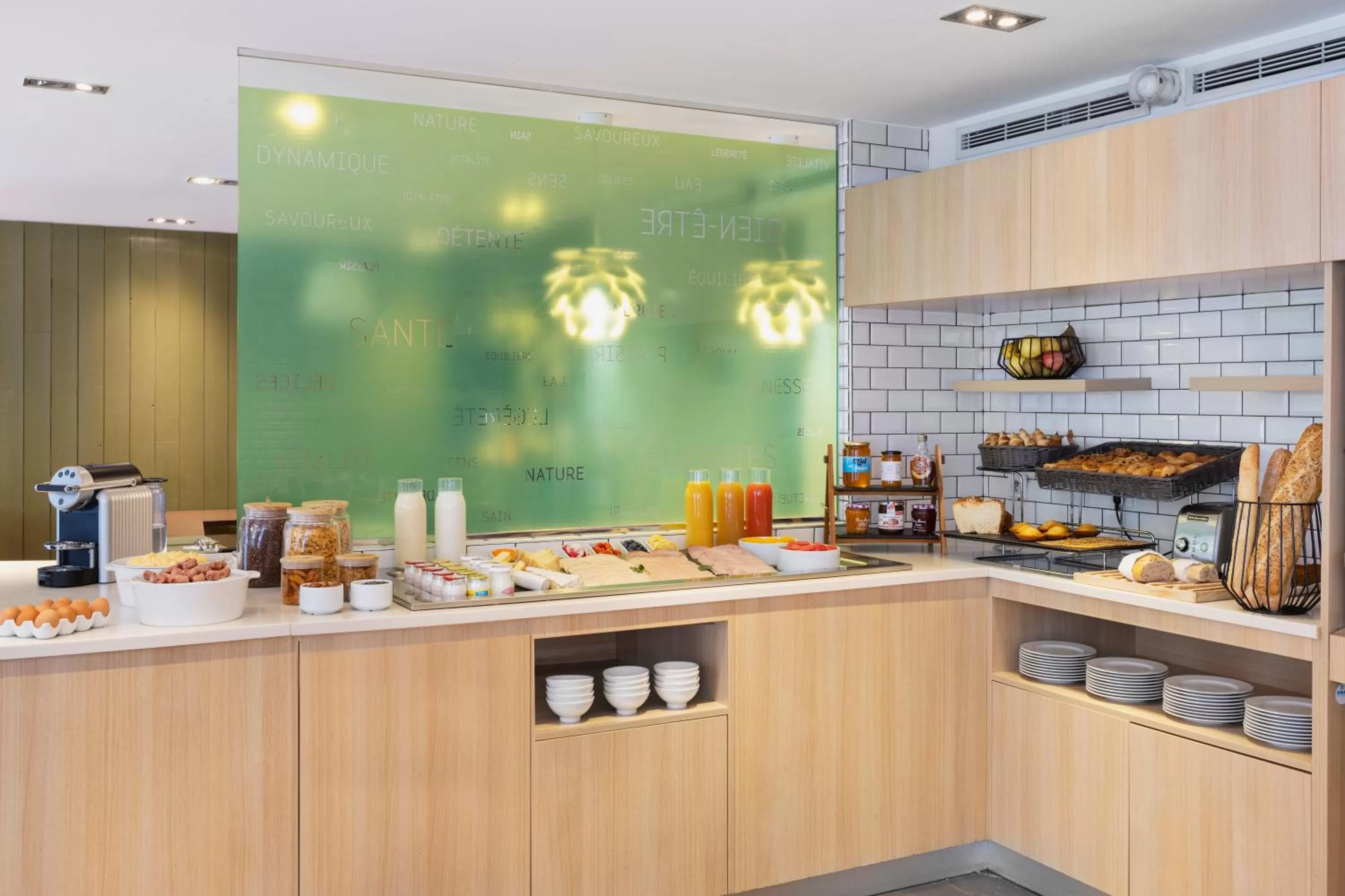 Breakfast in Mercure Paris Gare du Nord