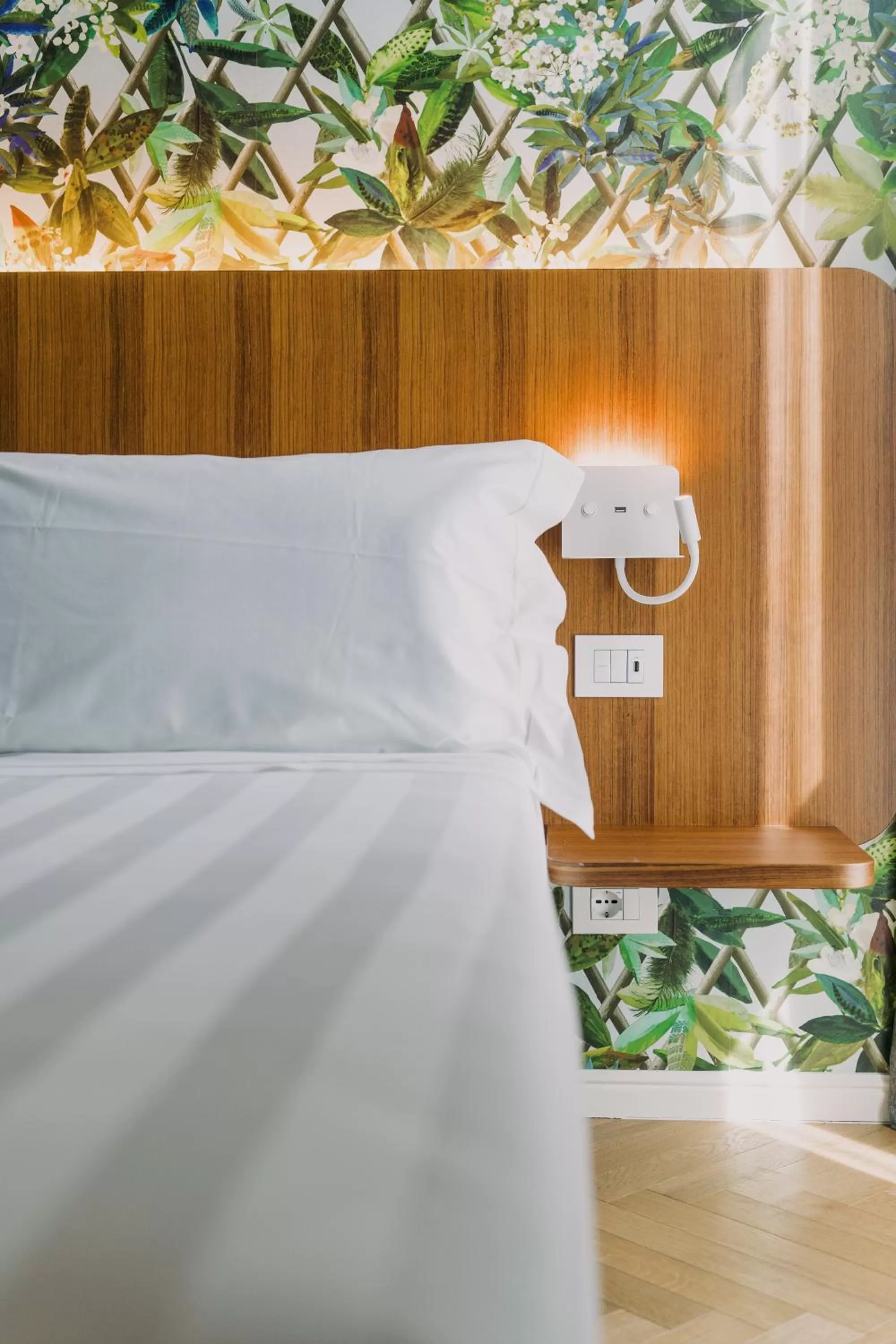 Bed in Collini Rooms, WorldHotels Crafted