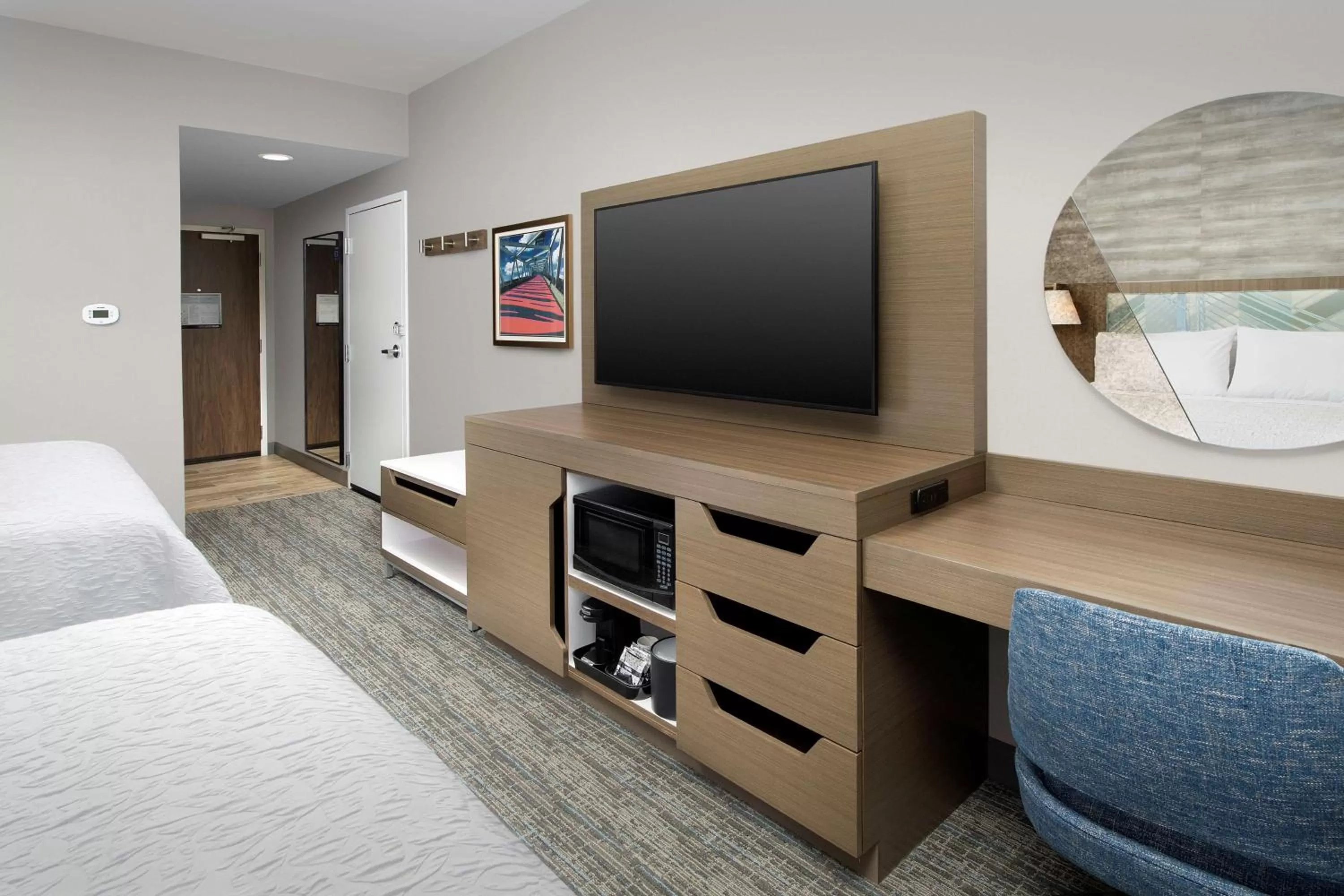 Bedroom, Bed in Hampton Inn Boston Logan Airport Chelsea