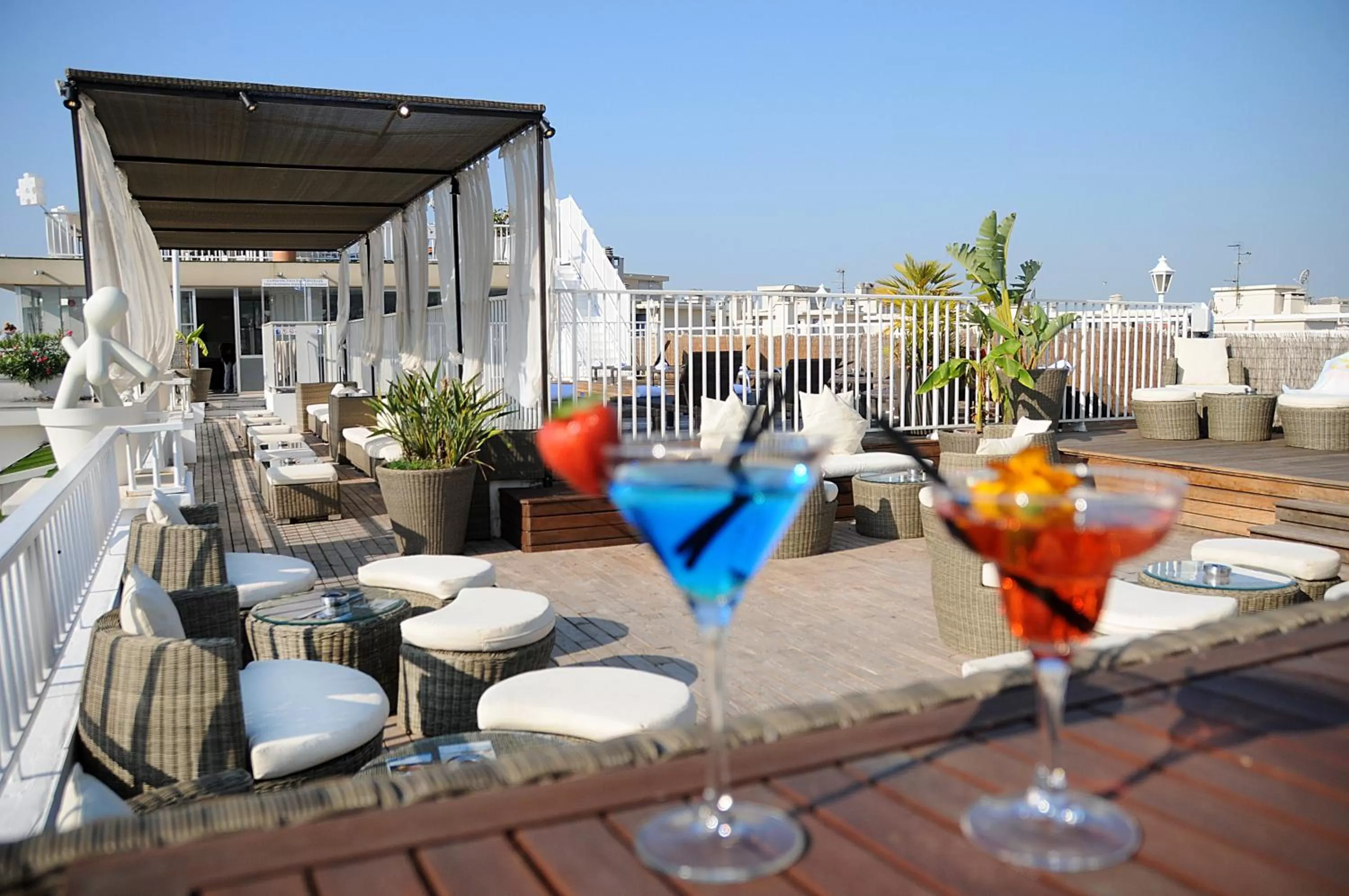 Drinks in Splendid Hotel & Spa Nice