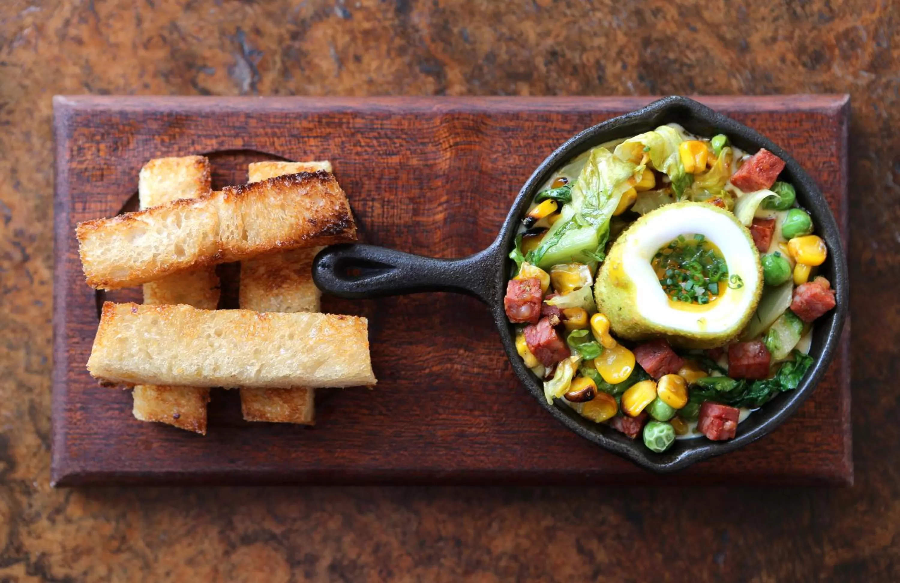 Food and drinks in The Goodwood Hotel