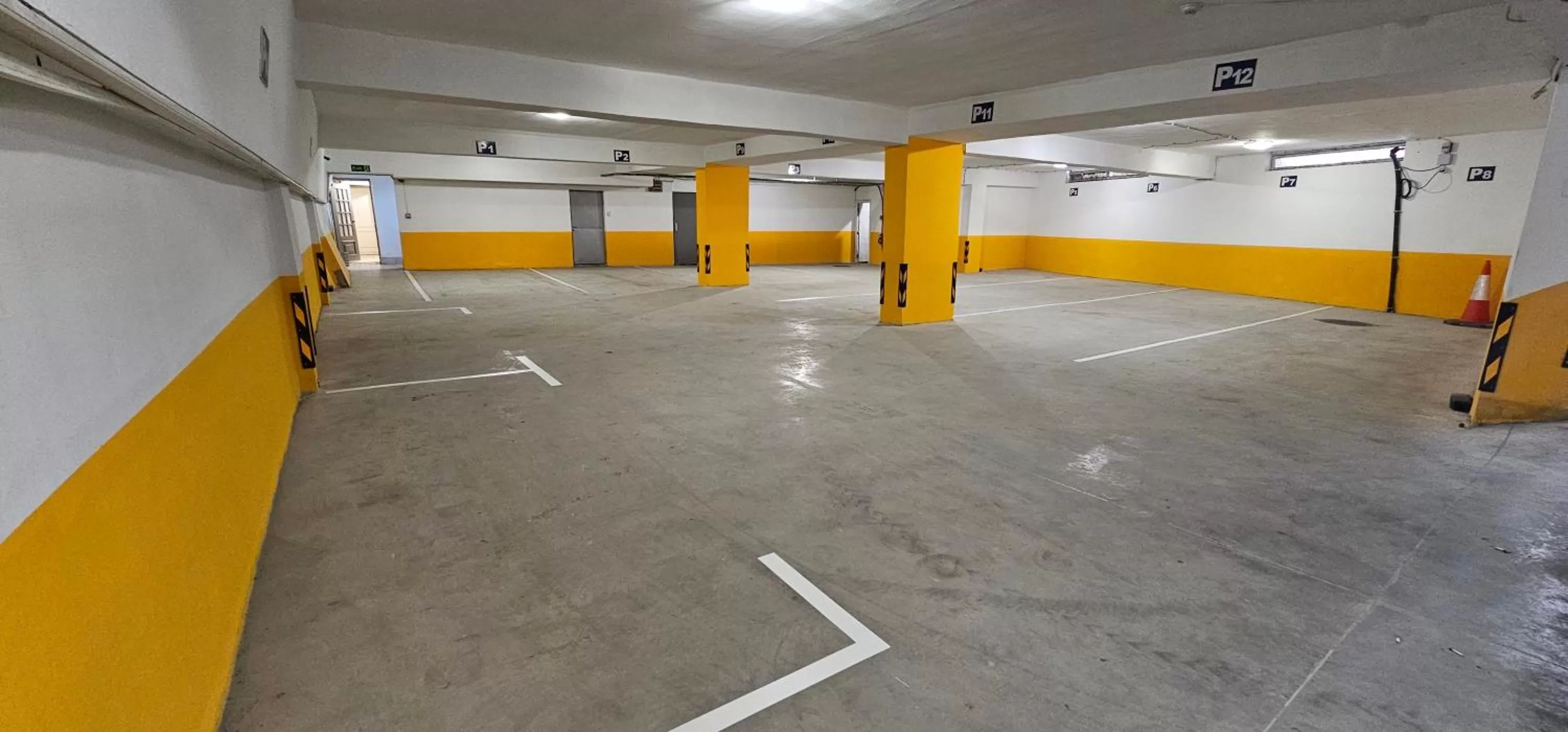 Property building in Hotel Fontana