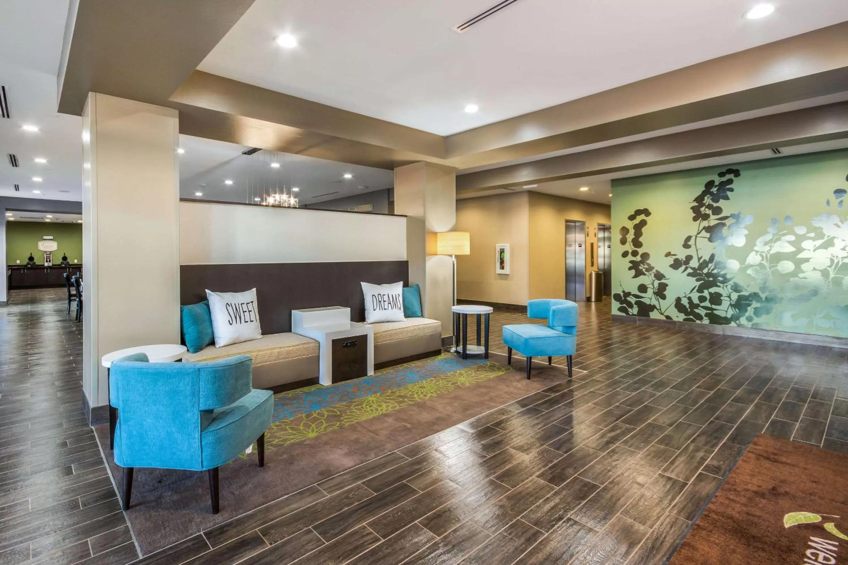Lobby or reception in Sleep Inn & Suites Yukon Oklahoma City