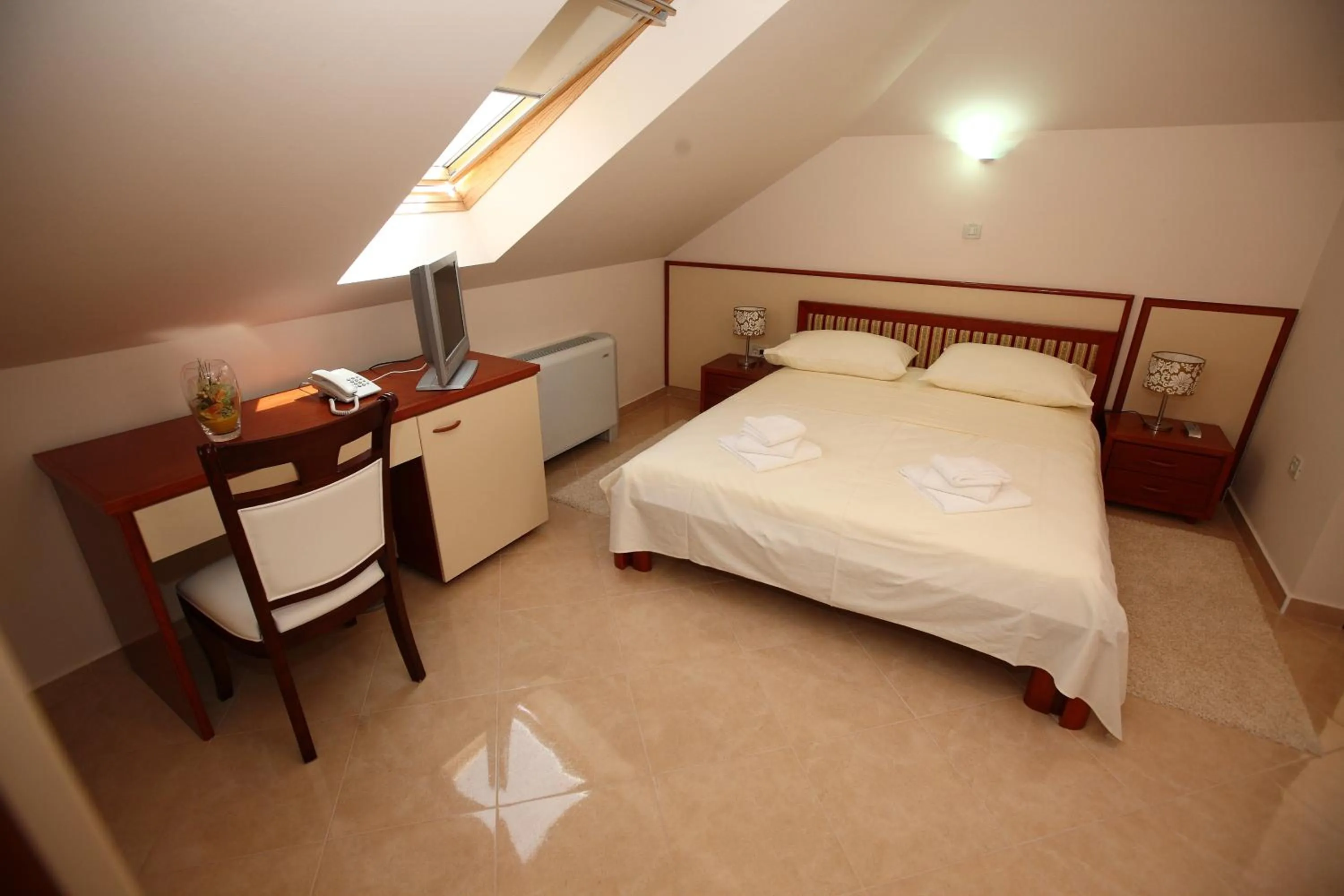 Bed in Hotel Trogir Palace