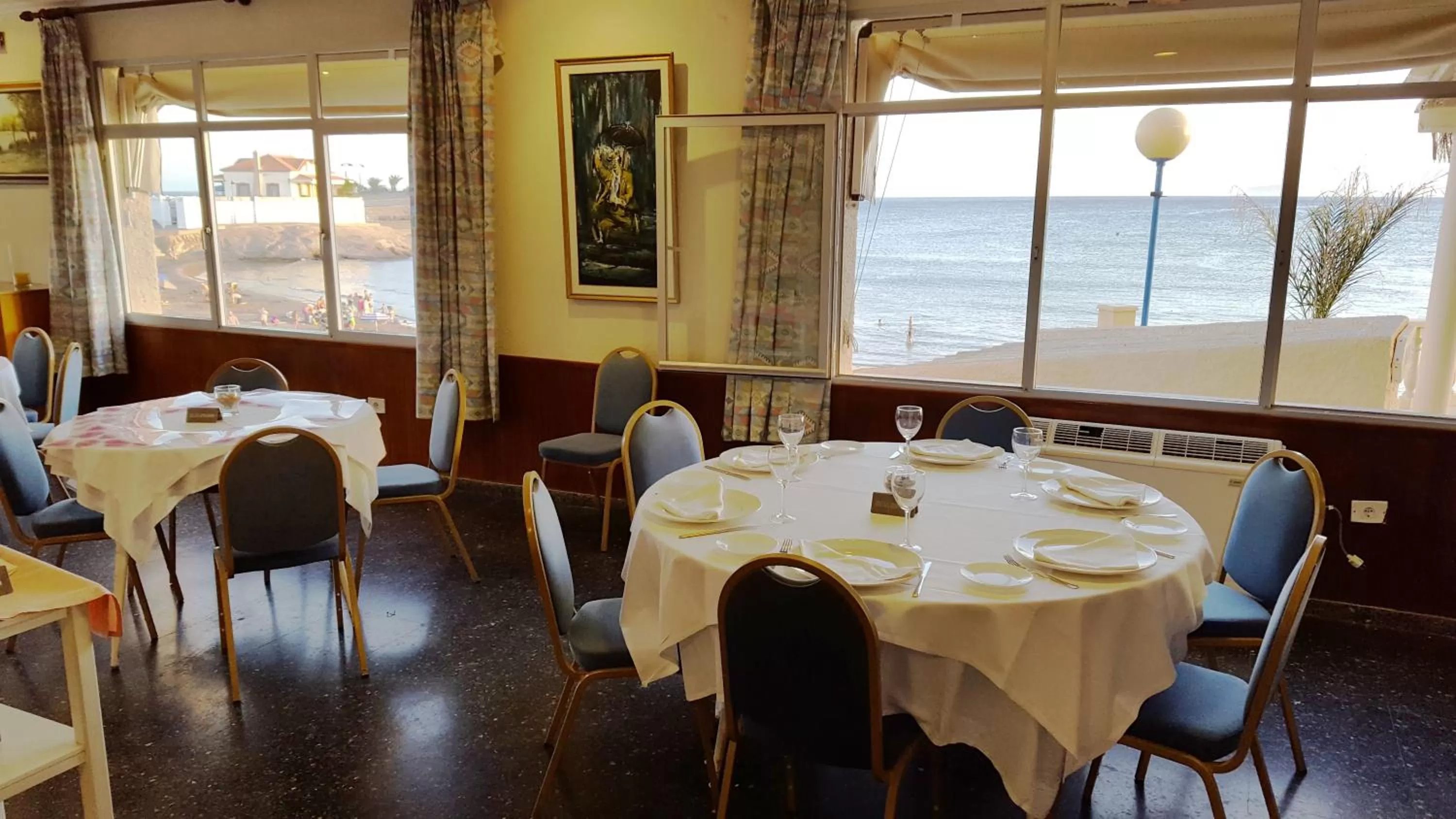 Restaurant/places to eat in Bahía - 30º hotels