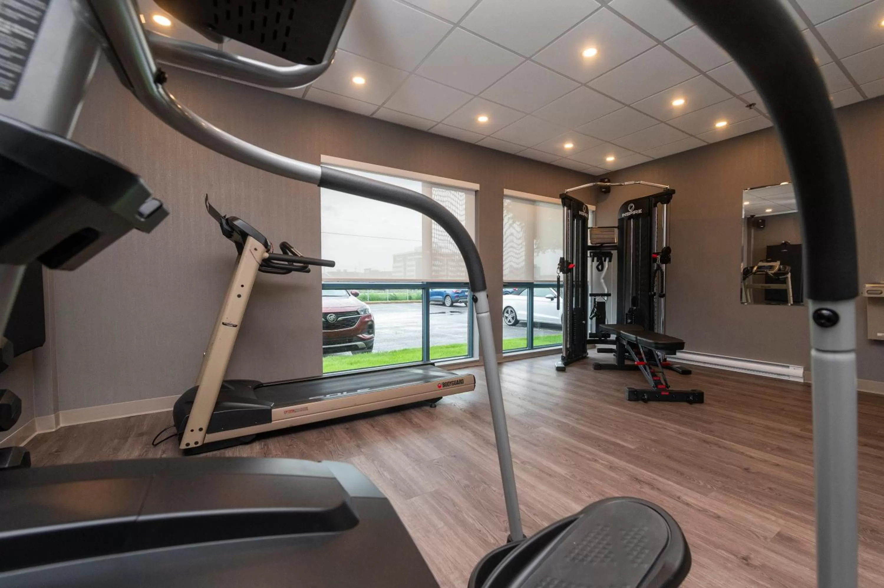 Fitness centre/facilities in Hôtel & Suites Le Dauphin Québec