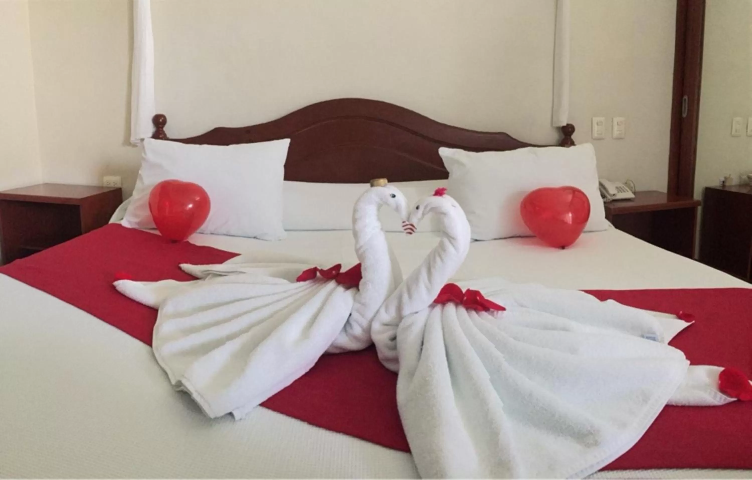 Bedroom, Bed in Villas Coco Resort - All Suites