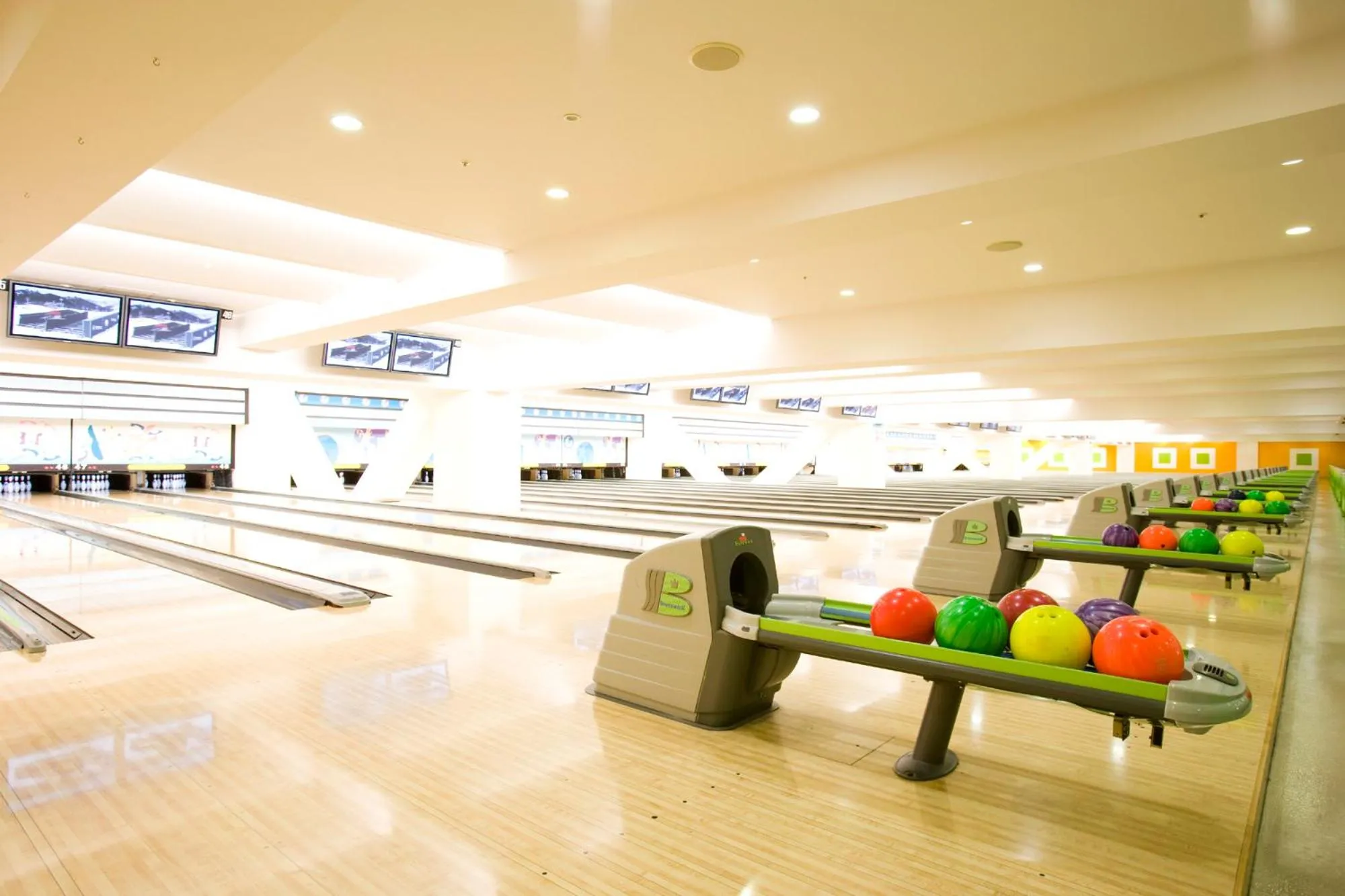 Bowling in Shinagawa Prince Hotel N Tower