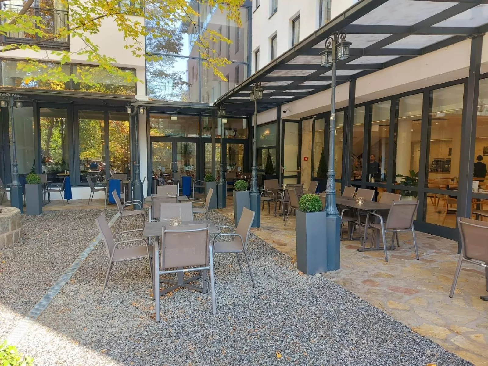 Restaurant/places to eat in Gartenhotel Altmannsdorf