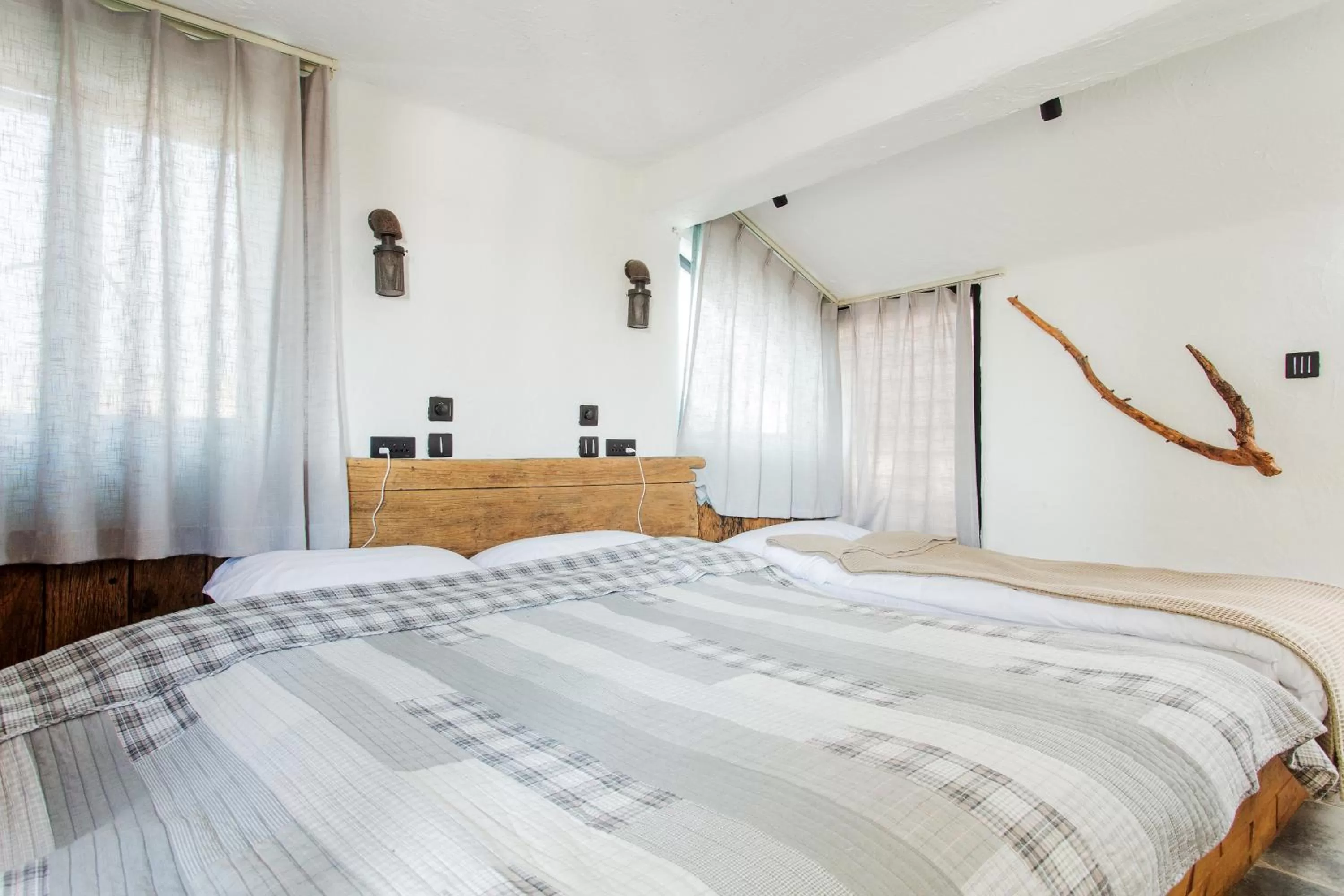 Bedroom, Bed in Hidden Hotel