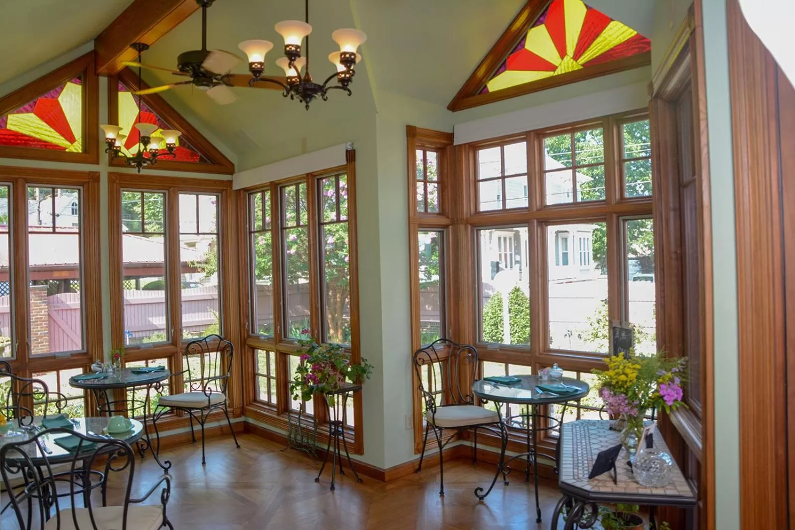 Garden view, Restaurant/Places to Eat in The Towers Bed & Breakfast