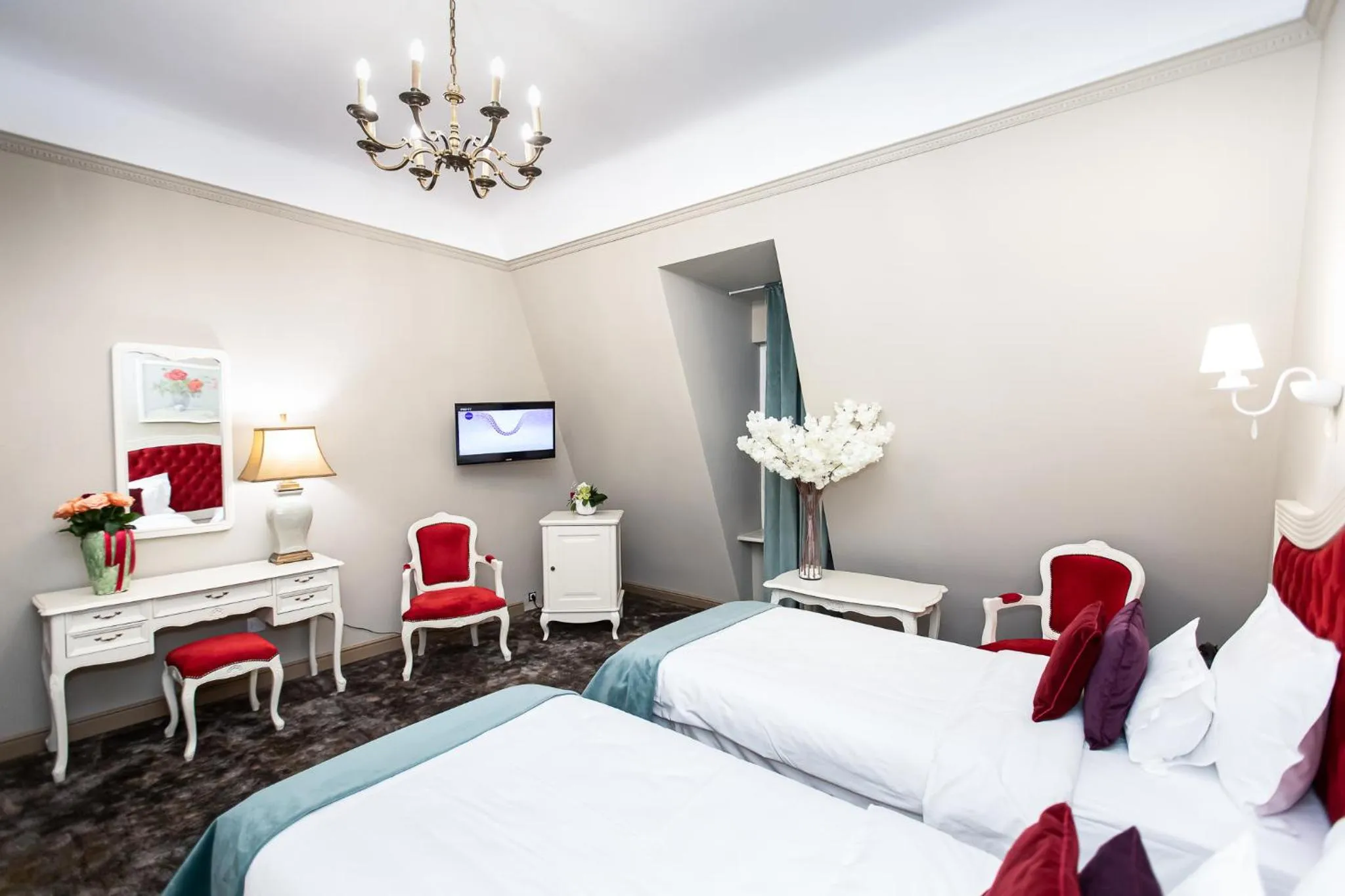 Bed in Grand Hotel Traian