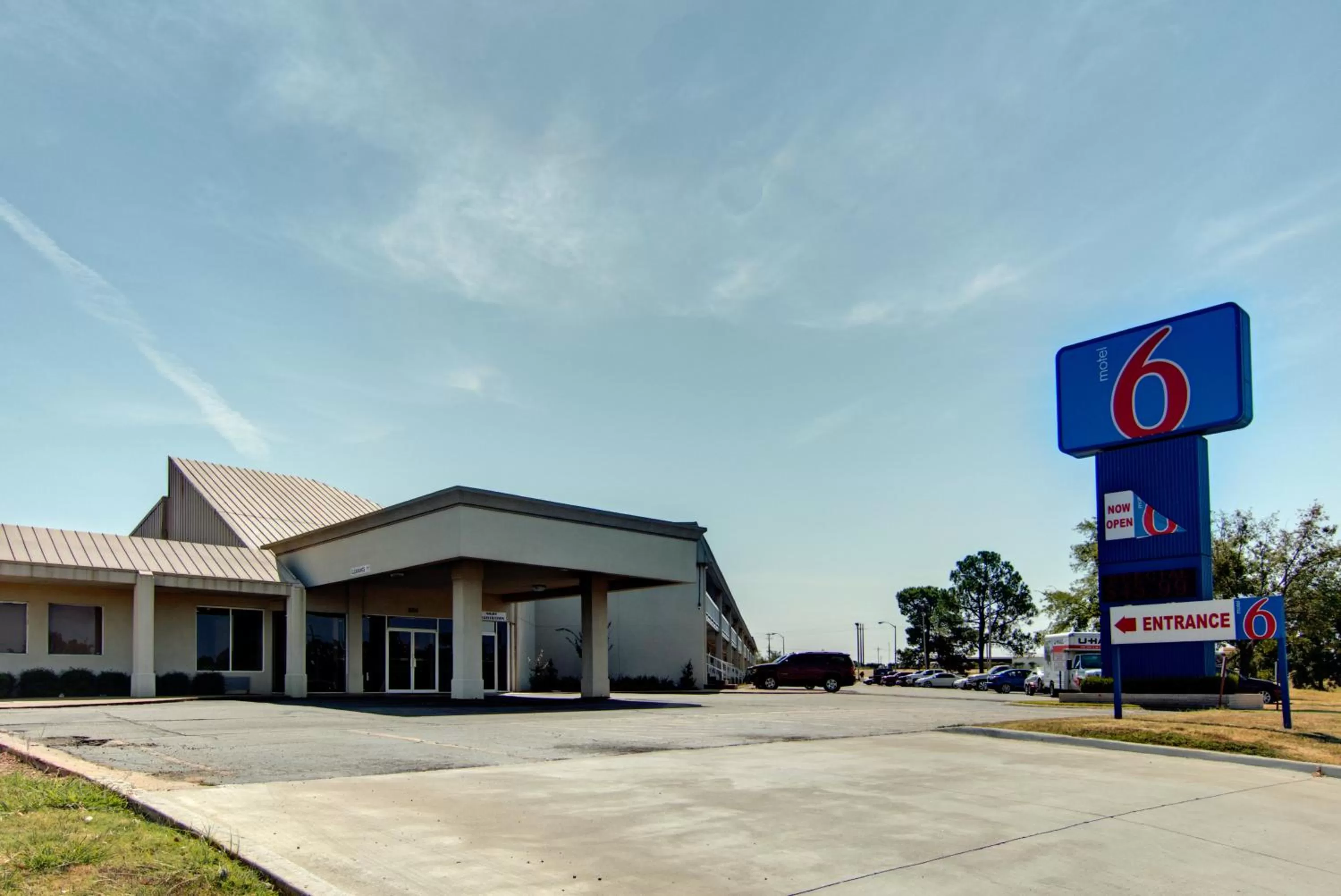 Property building in Motel 6-Mount Pleasant, TX