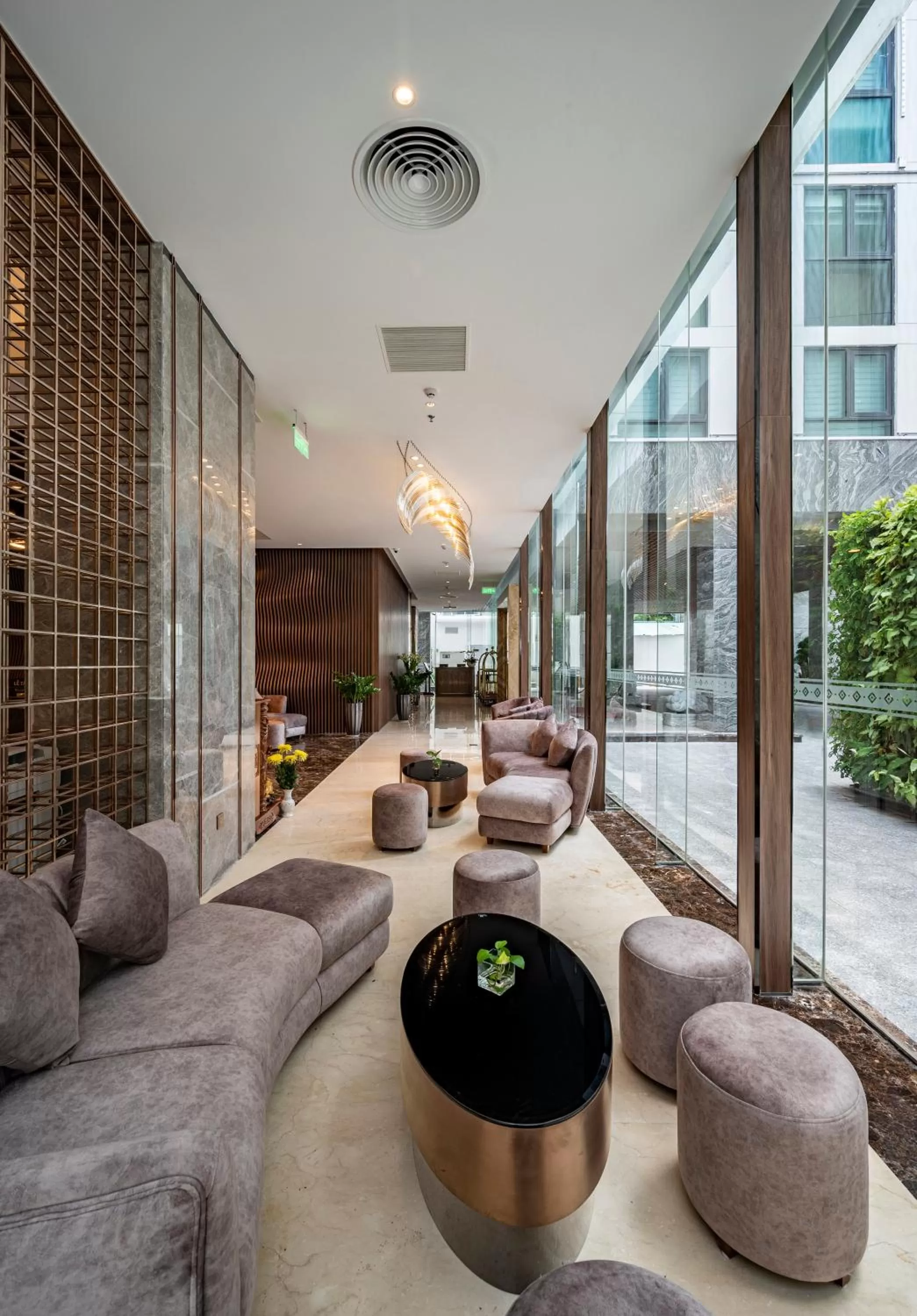 Lobby or reception in Muong Thanh Luxury Saigon Hotel