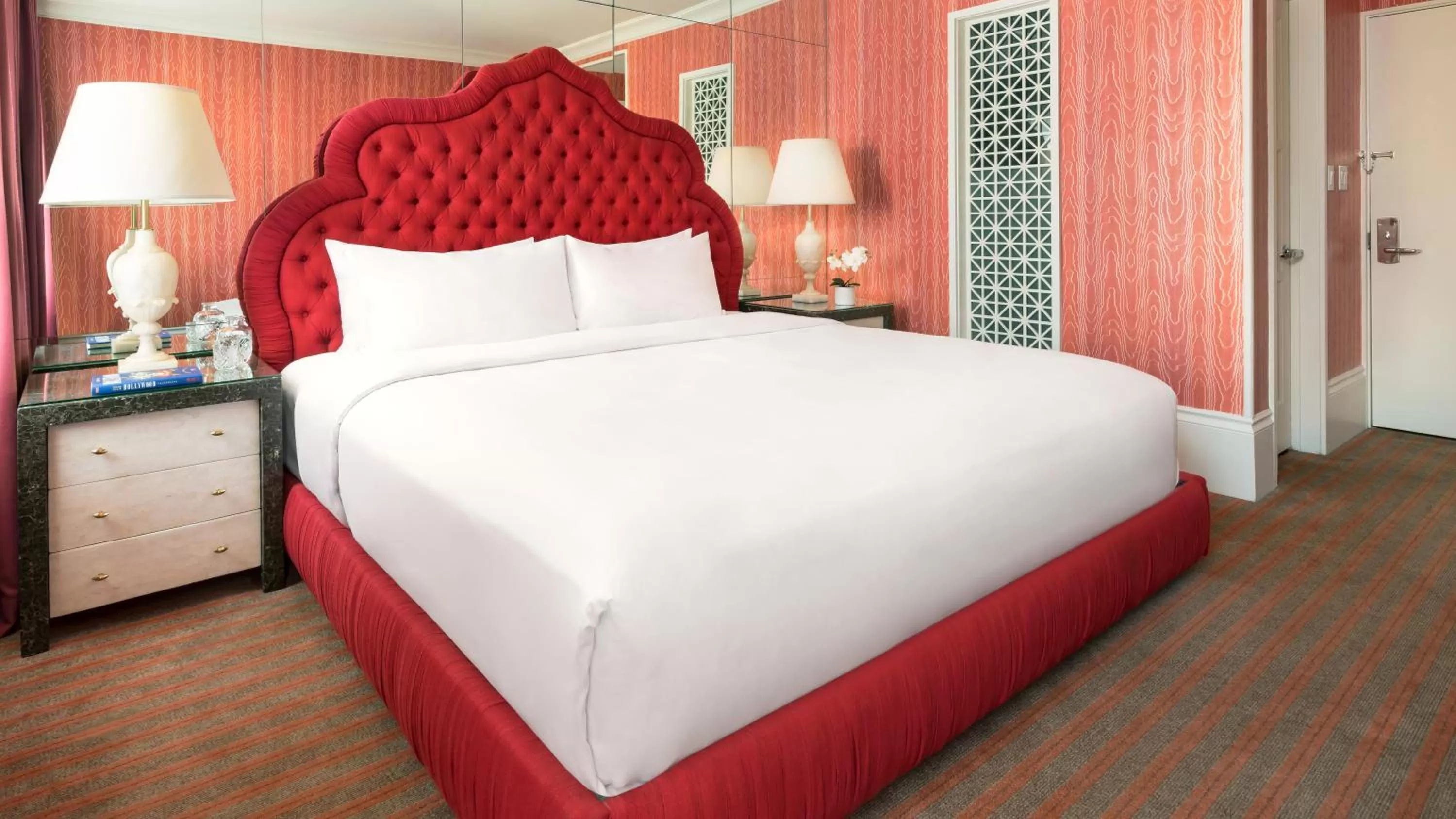 Bed in Maison 140 Beverly Hills