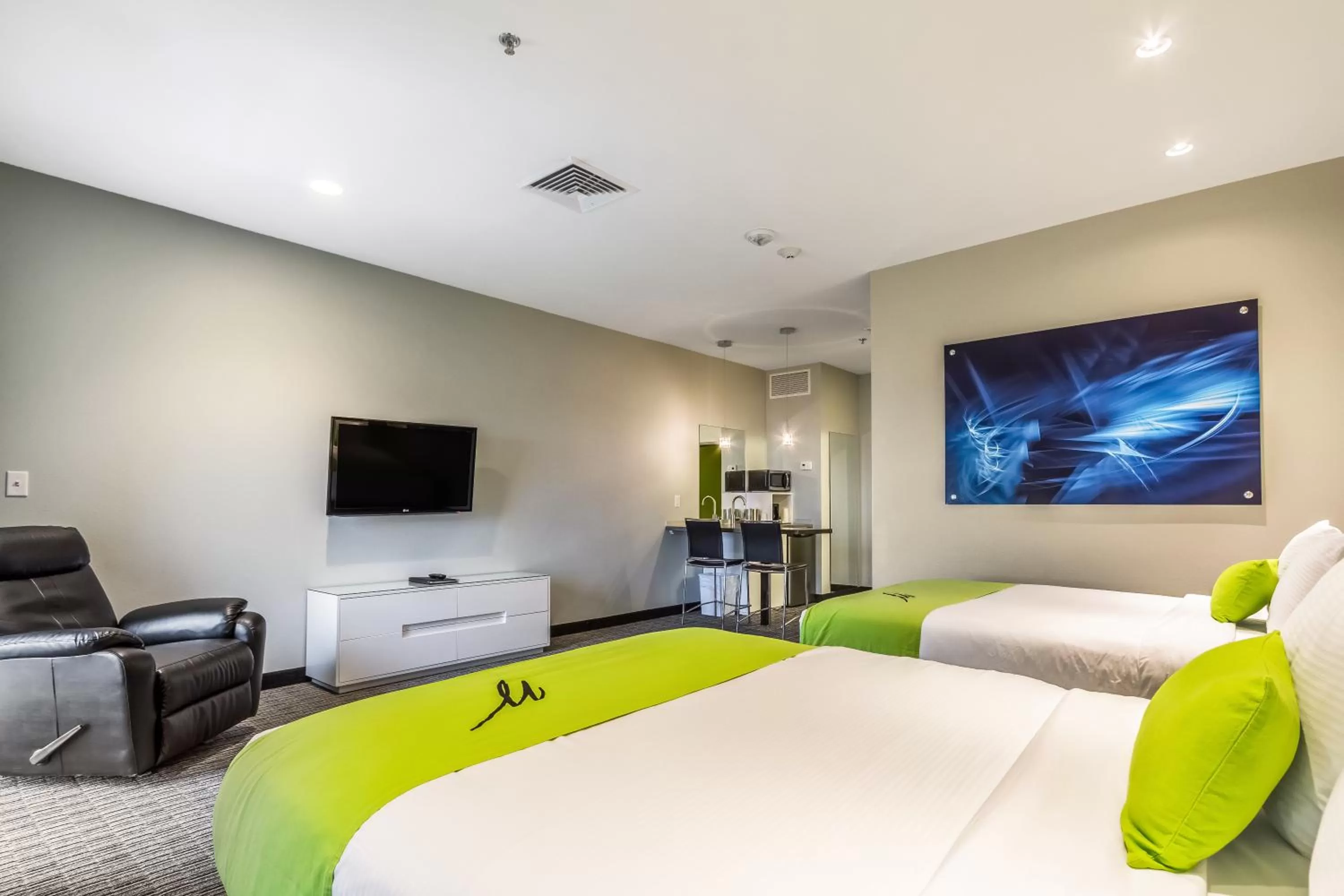 Bed in The Wallhouse Hotel, an Ascend Collection Hotel