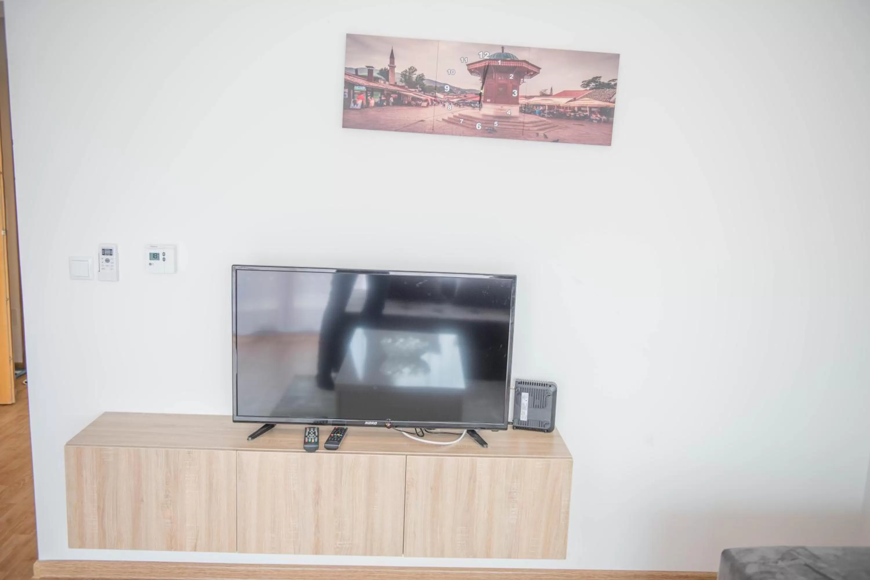 TV/Entertainment Center in Leader apartment