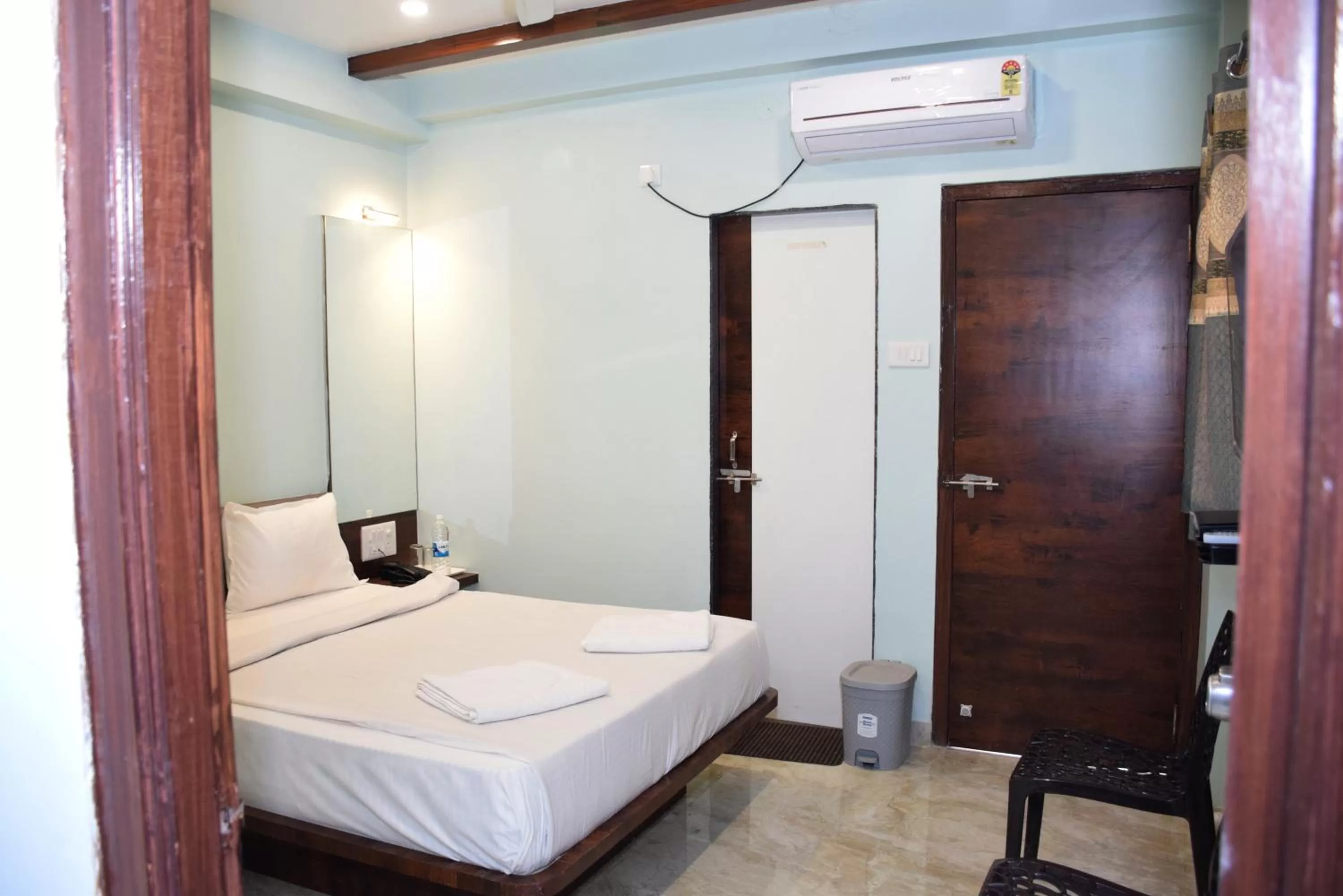 Bed in Shankar Residency, Akkalkot