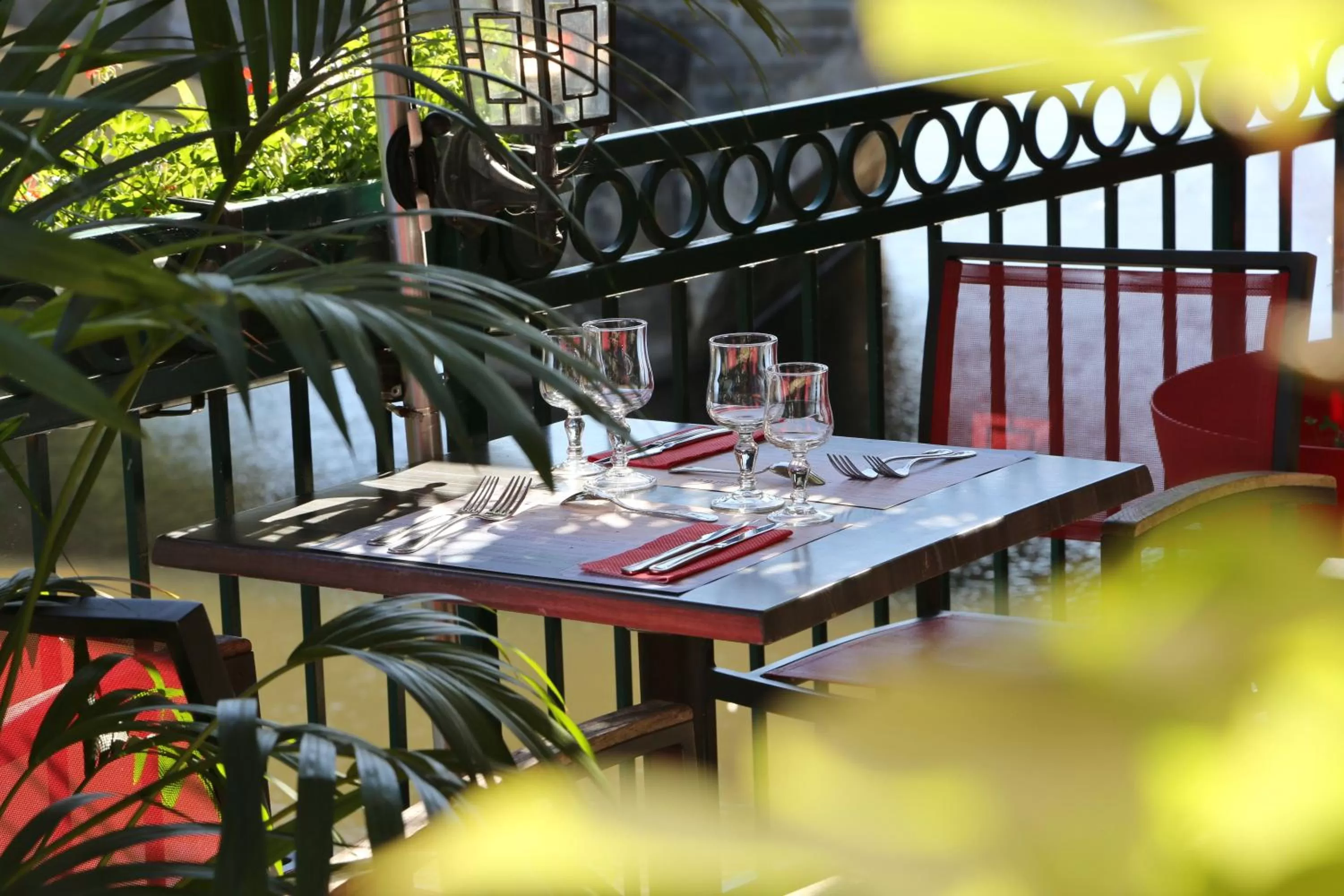 Restaurant/places to eat in Best Western Le Pont d'Or