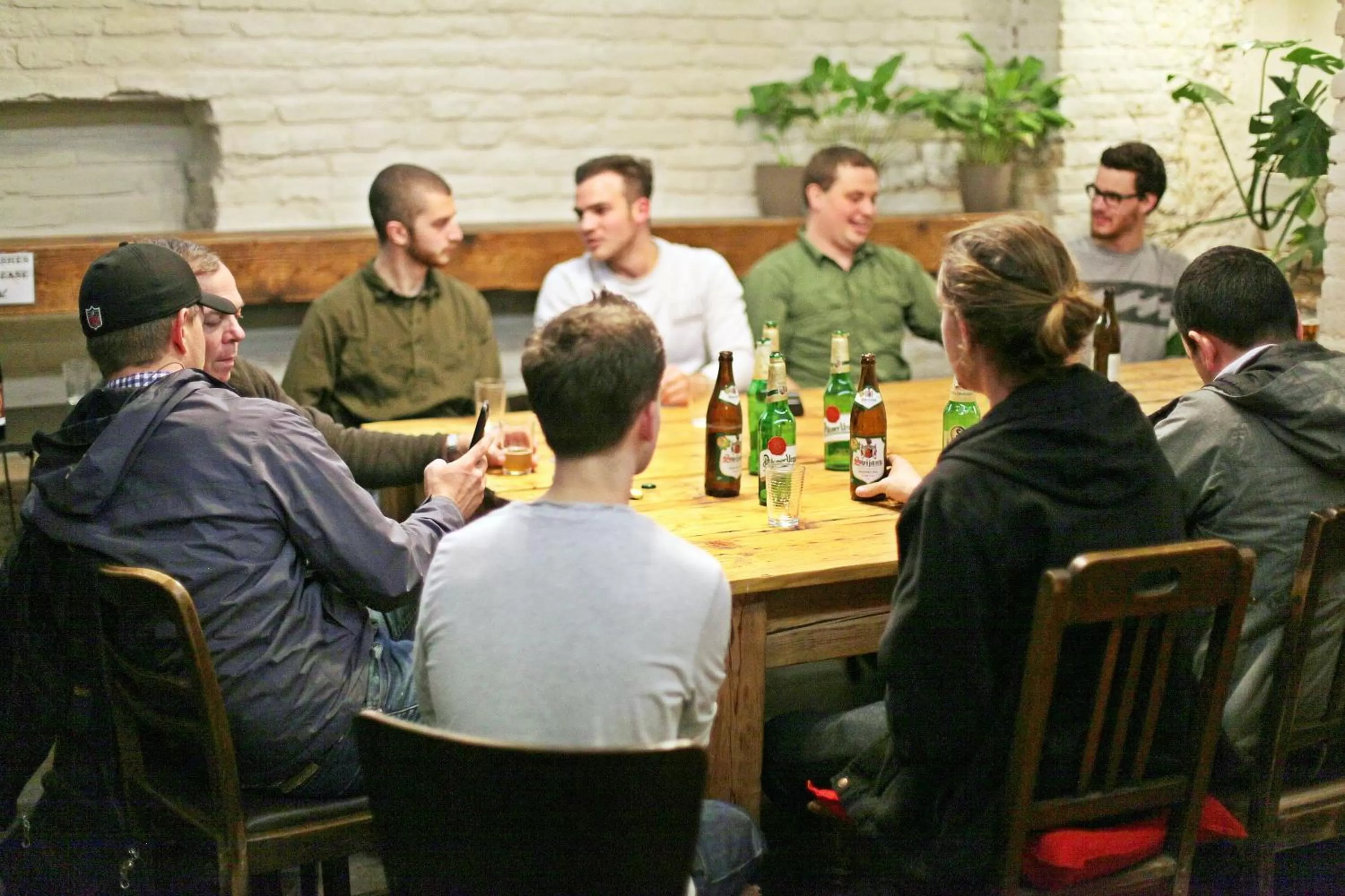 Communal lounge/ TV room in Sophie's Hostel