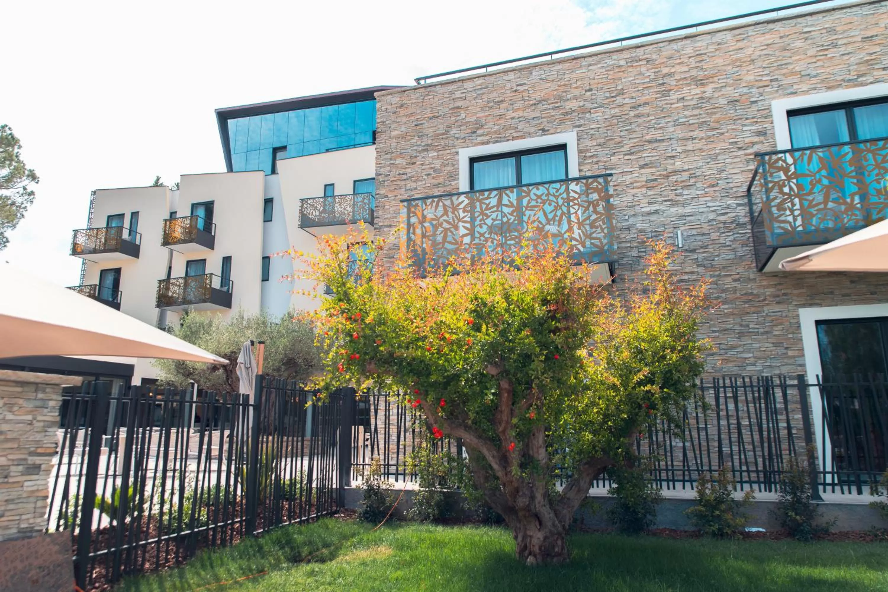 Property building in Ilot du Golf BW Premier Collection