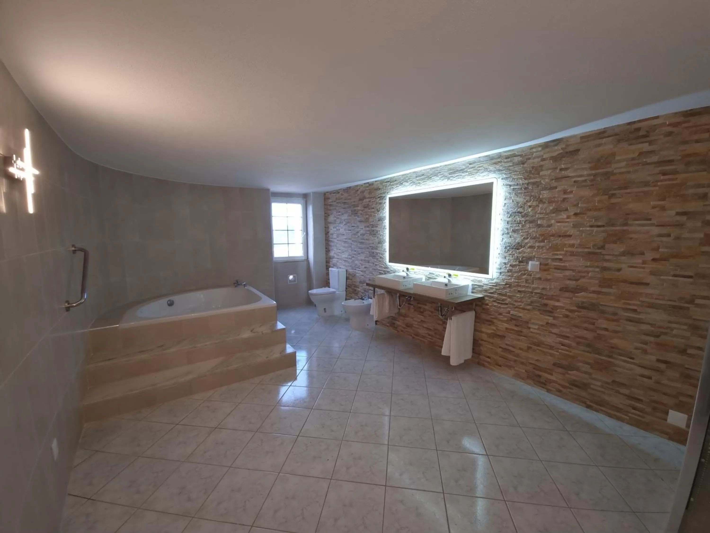 Bathroom in Quinta Nova Relax & Spa - Vale del Rey