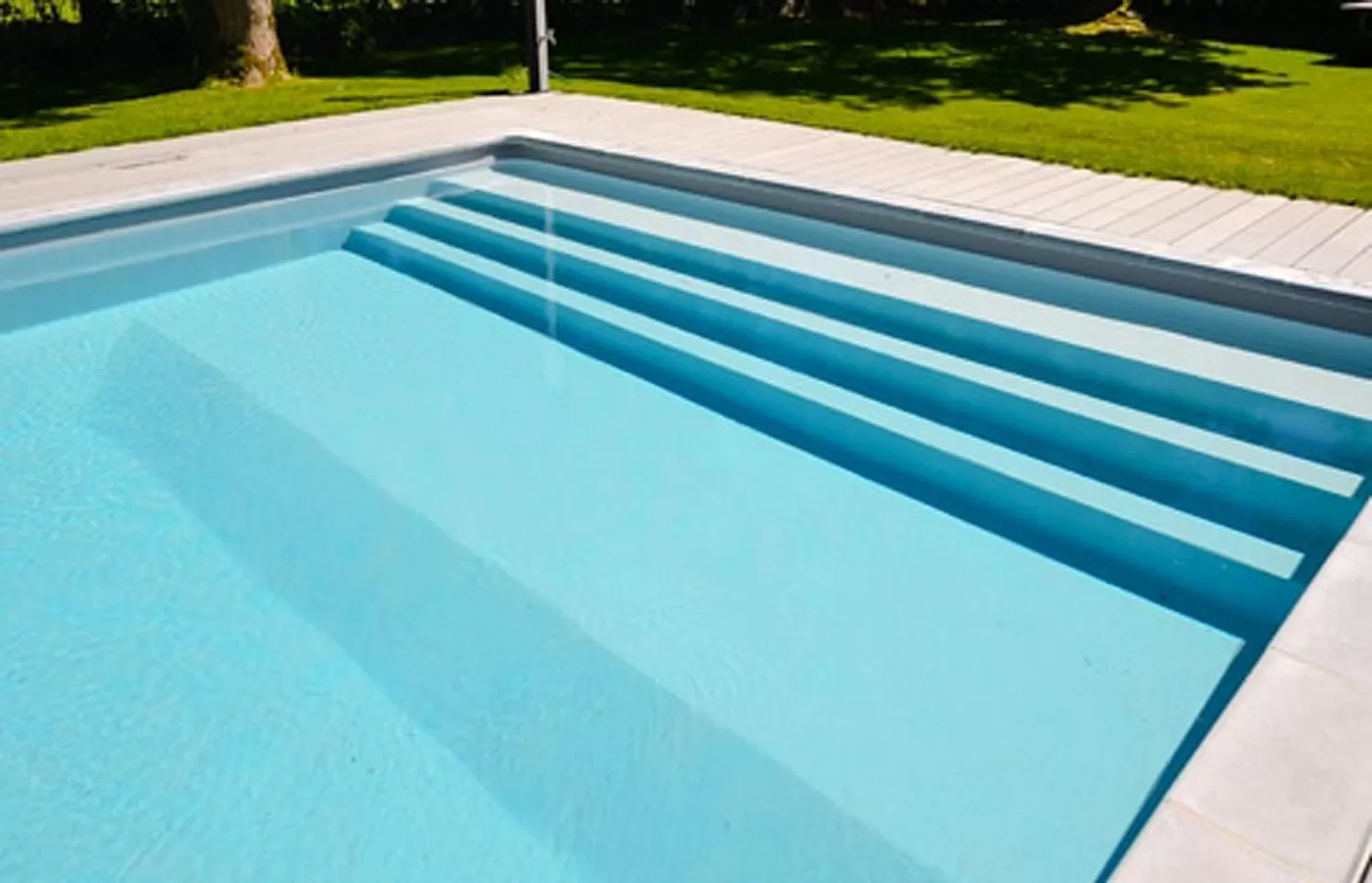 Swimming Pool in Hôtel Particulier CHÂTEAU DES MARAIS Proximité et vue sur le Lac de Grand lieu