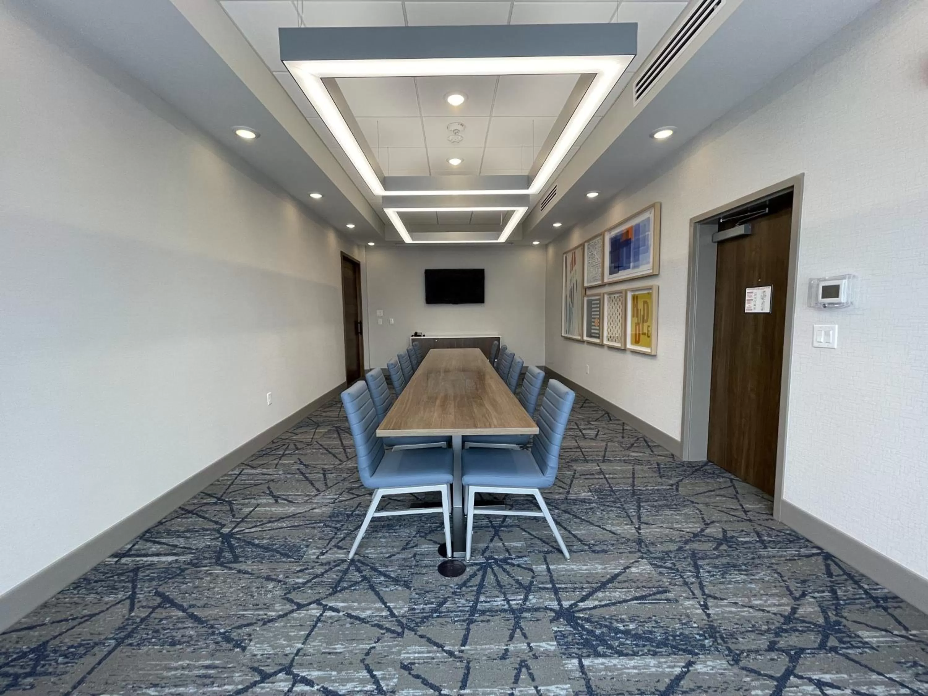 Meeting/conference room in Holiday Inn Express & Suites - Ft. Smith - Airport by IHG
