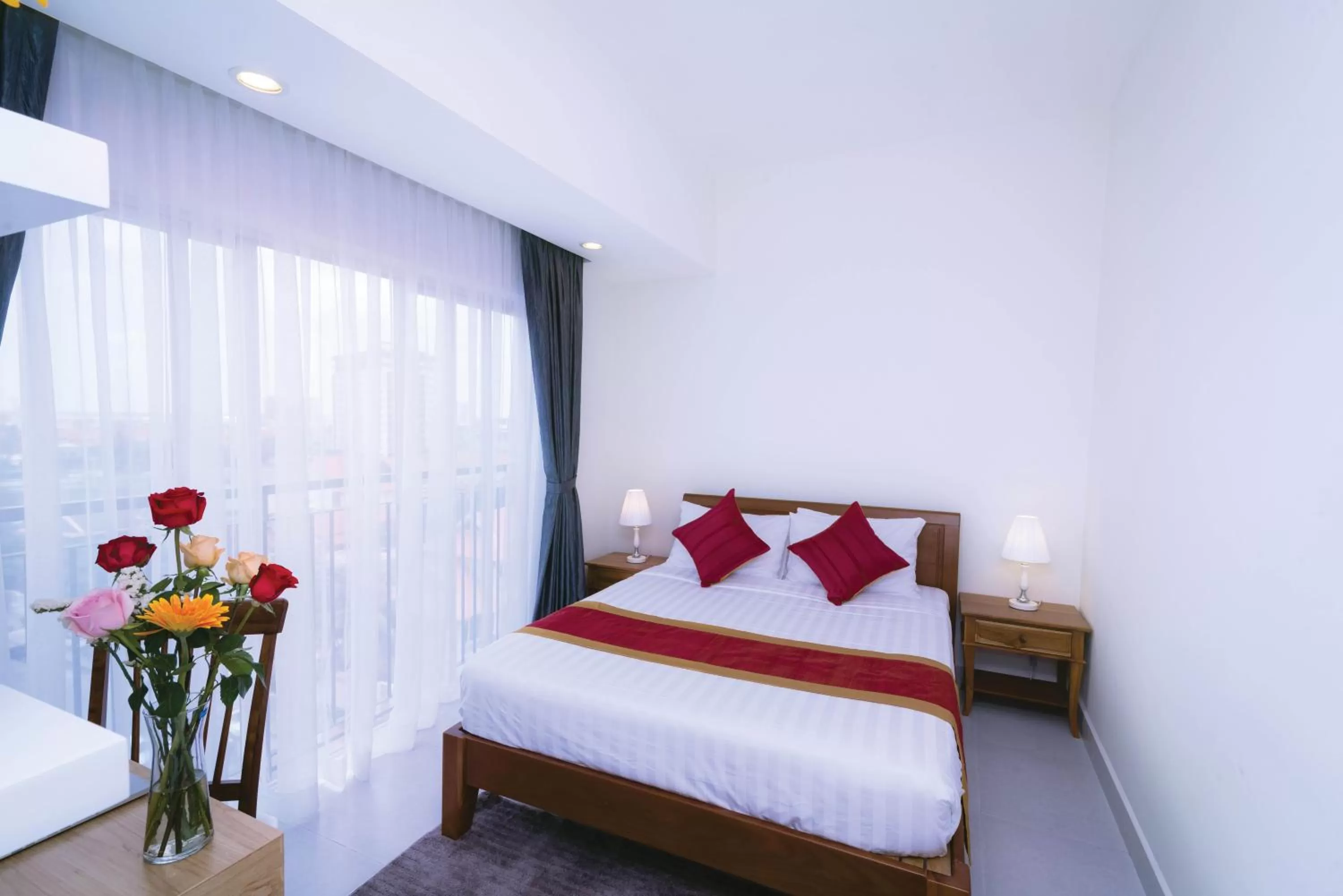 Bedroom, Bed in Sun Apartment